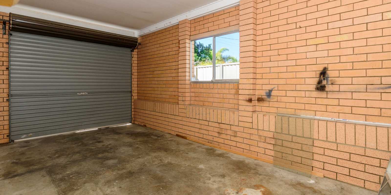 15 Endeavour Drive Banksia Beach 15 Endeavour Drive Banksia Beach