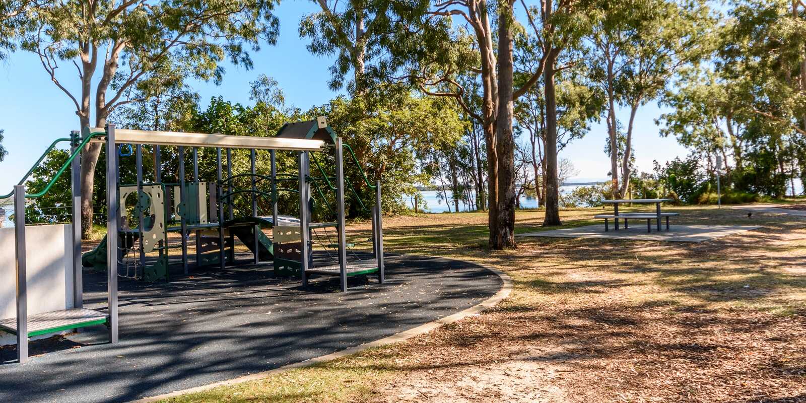 15 Endeavour Drive Banksia Beach 15 Endeavour Drive Banksia Beach