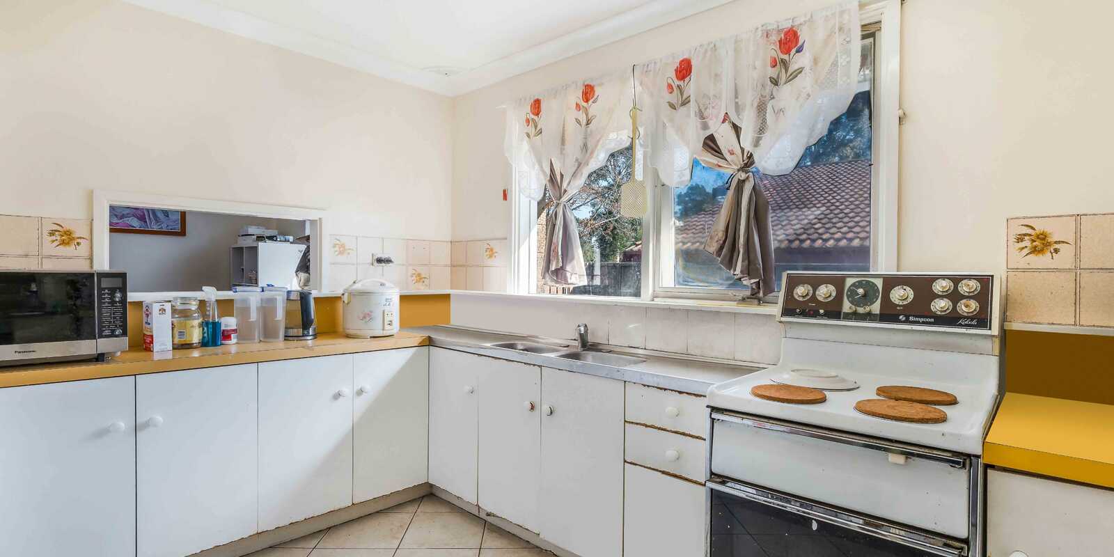 3 Canberra Street St Johns Park 3 Canberra Street St Johns Park