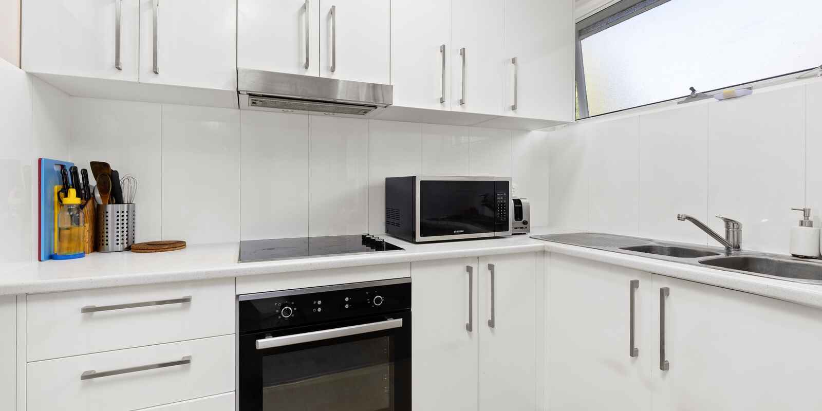 10/52  Meadow Crescent Meadowbank