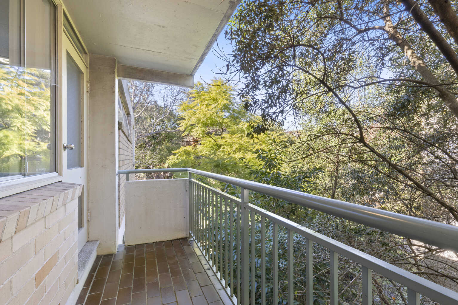 10/52  Meadow Crescent Meadowbank
