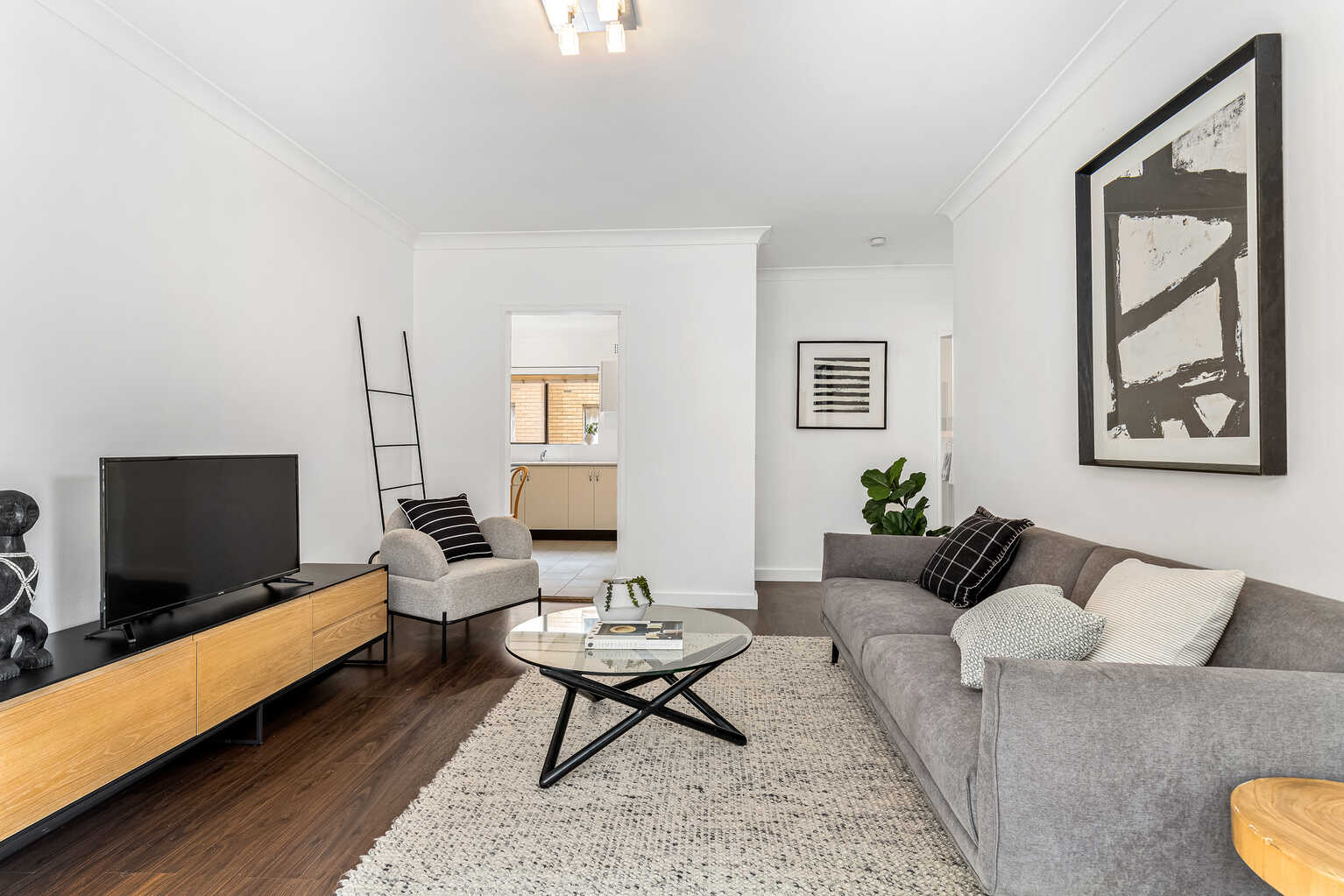 2/24-26 GLEN STREET Marrickville