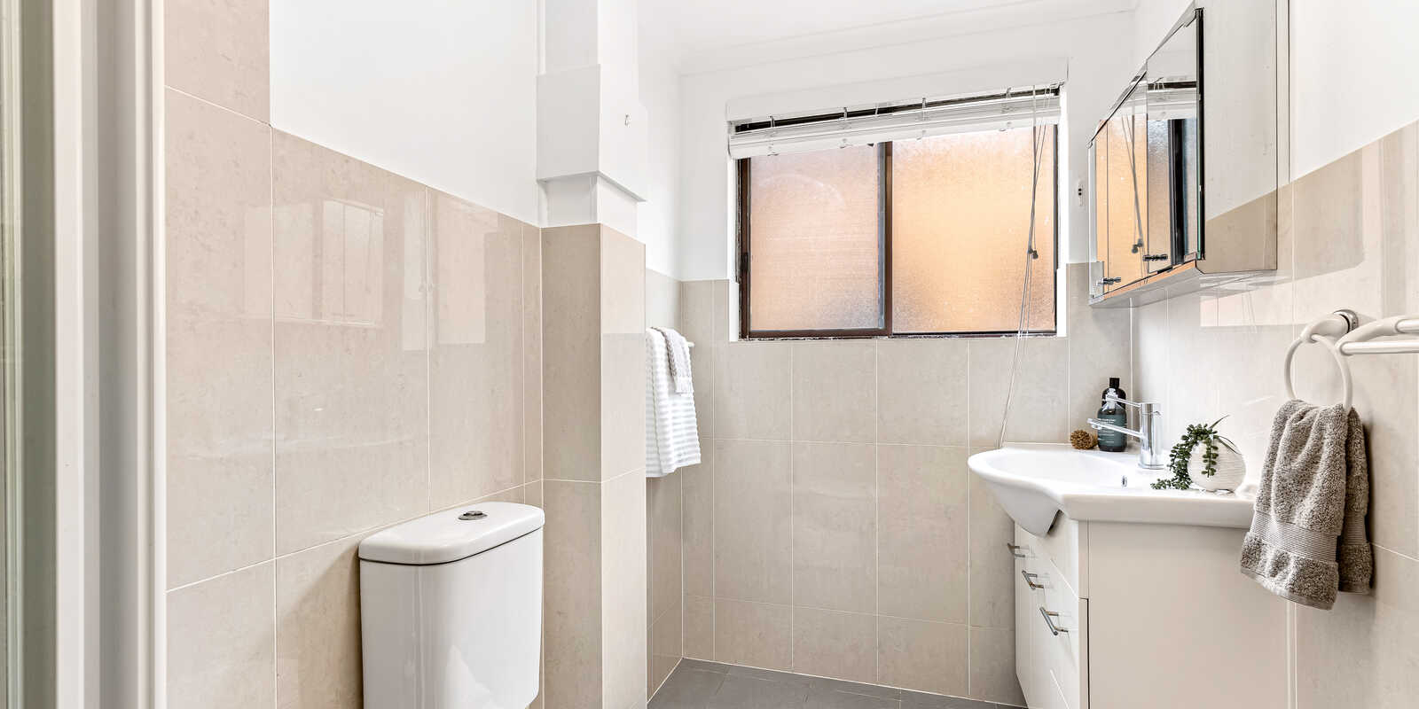 2/24-26 GLEN STREET Marrickville