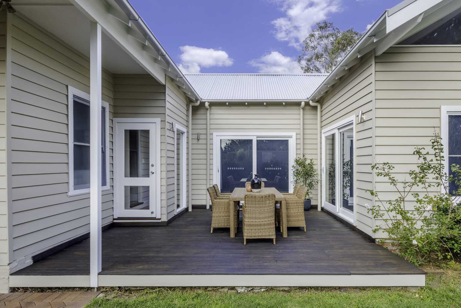 150 Hat Hill Road Blackheath 150 Hat Hill Road Blackheath