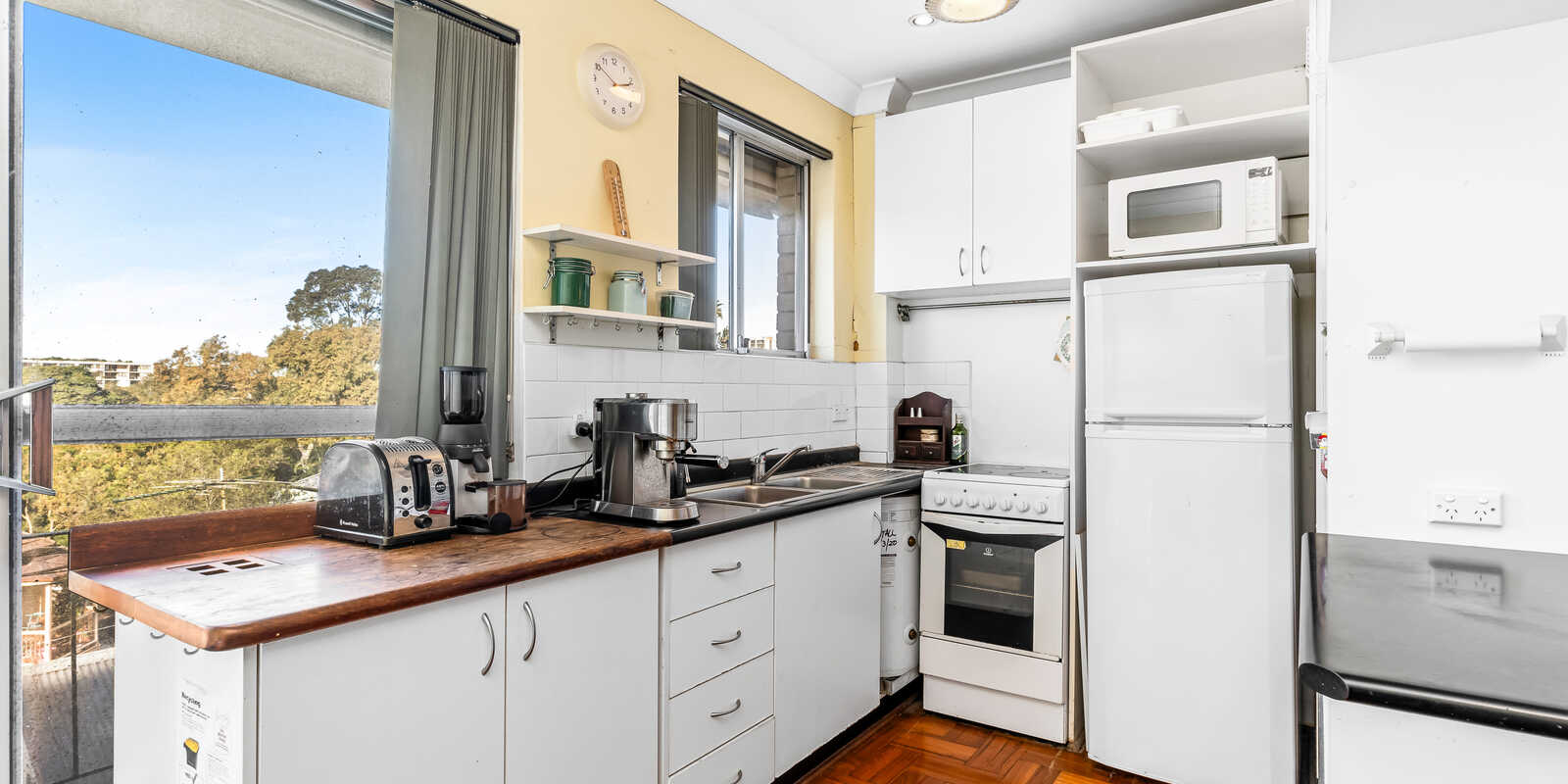 18/5-9 MUNNI STREET Newtown 18/5-9 MUNNI STREET Newtown