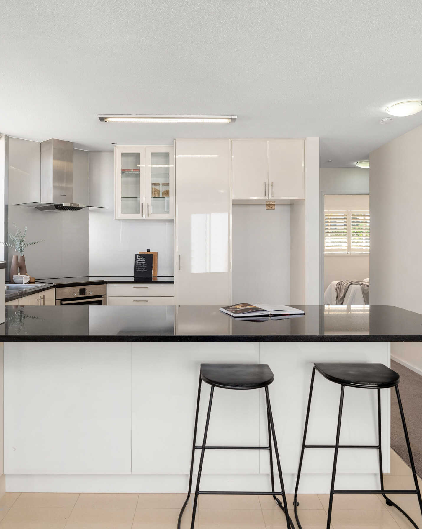 24/17 Whyenbah Street Hamilton, Hamilton - Thumbnail 3