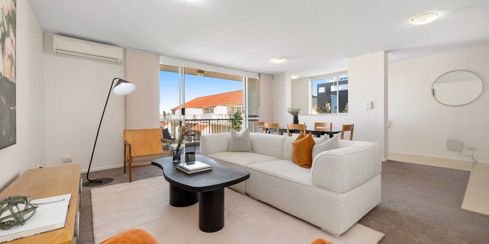 24/17 Whyenbah Street Hamilton 24/17 Whyenbah Street Hamilton