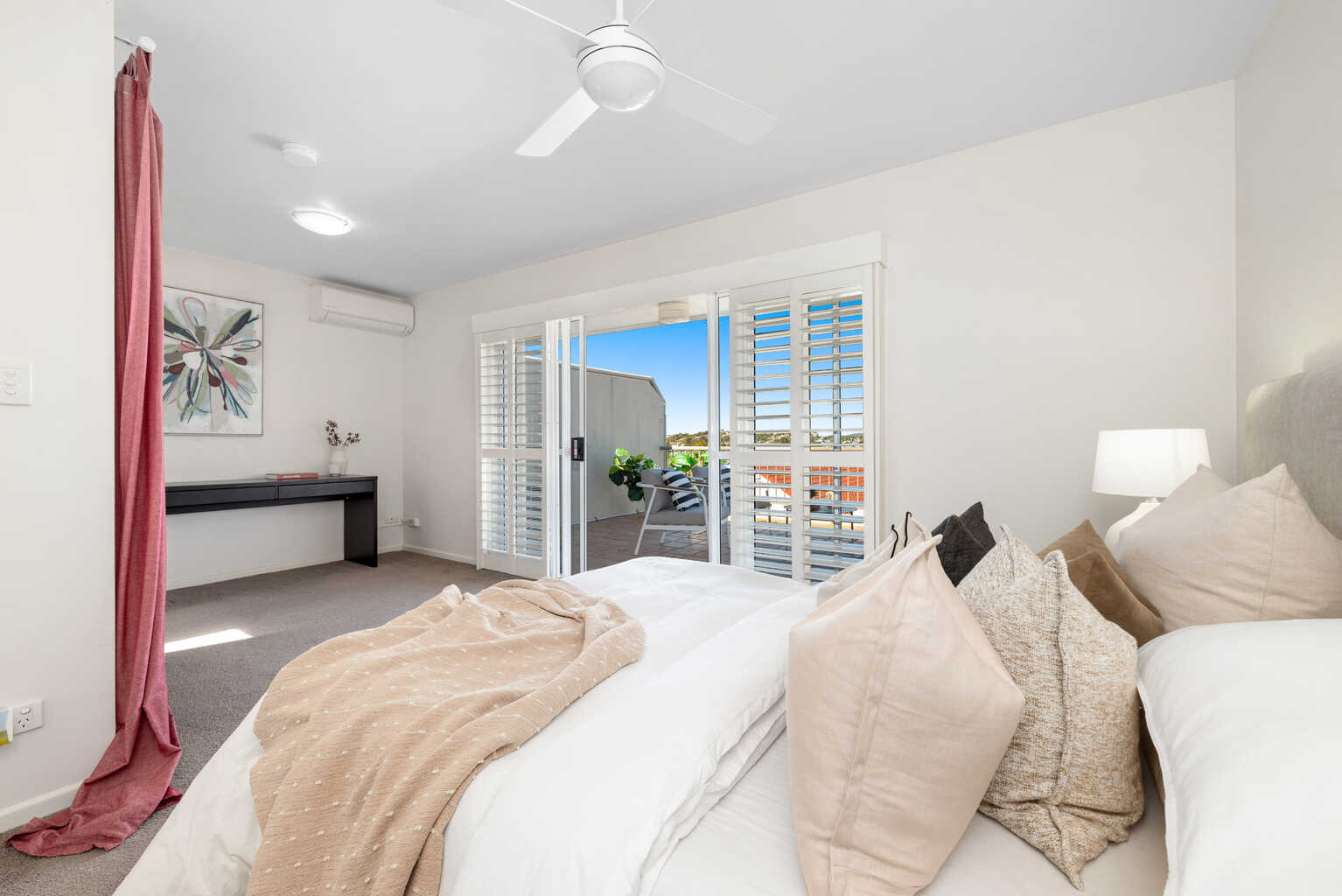 24/17 Whyenbah Street Hamilton 24/17 Whyenbah Street Hamilton