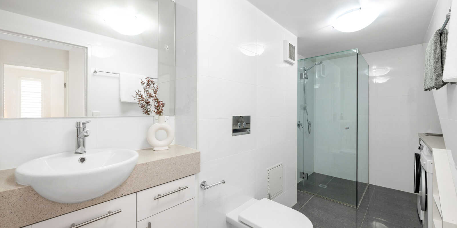 24/17 Whyenbah Street Hamilton 24/17 Whyenbah Street Hamilton