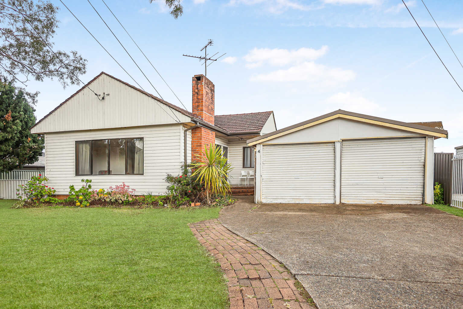 4 Taworri Street Doonside 4 Taworri Street Doonside