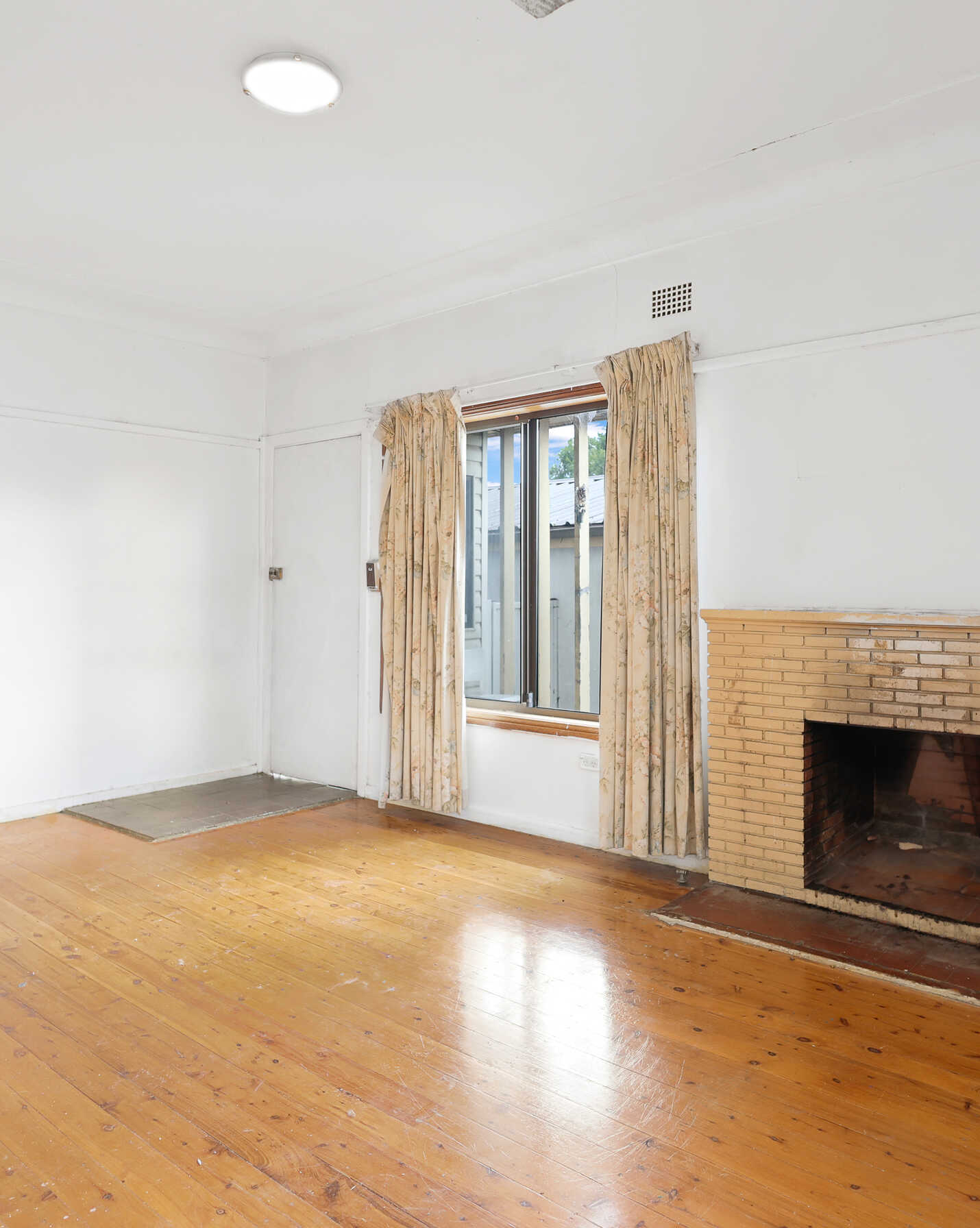 4 Taworri Street Doonside, Doonside - Thumbnail 4
