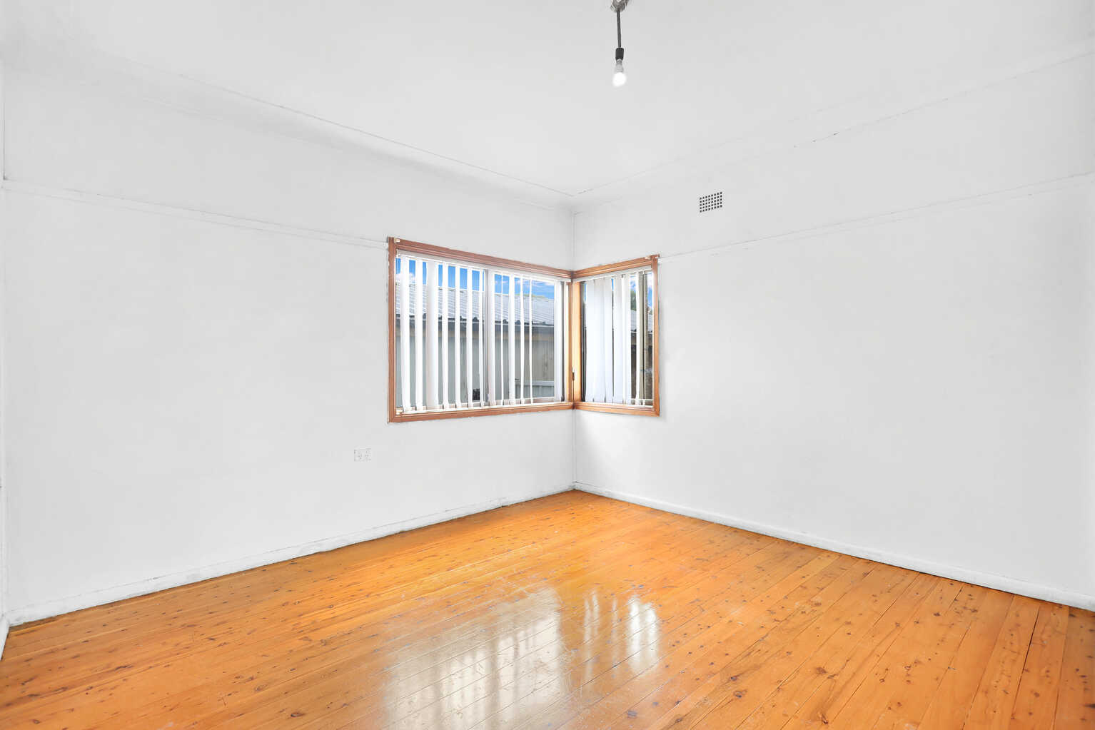 4 Taworri Street Doonside 4 Taworri Street Doonside