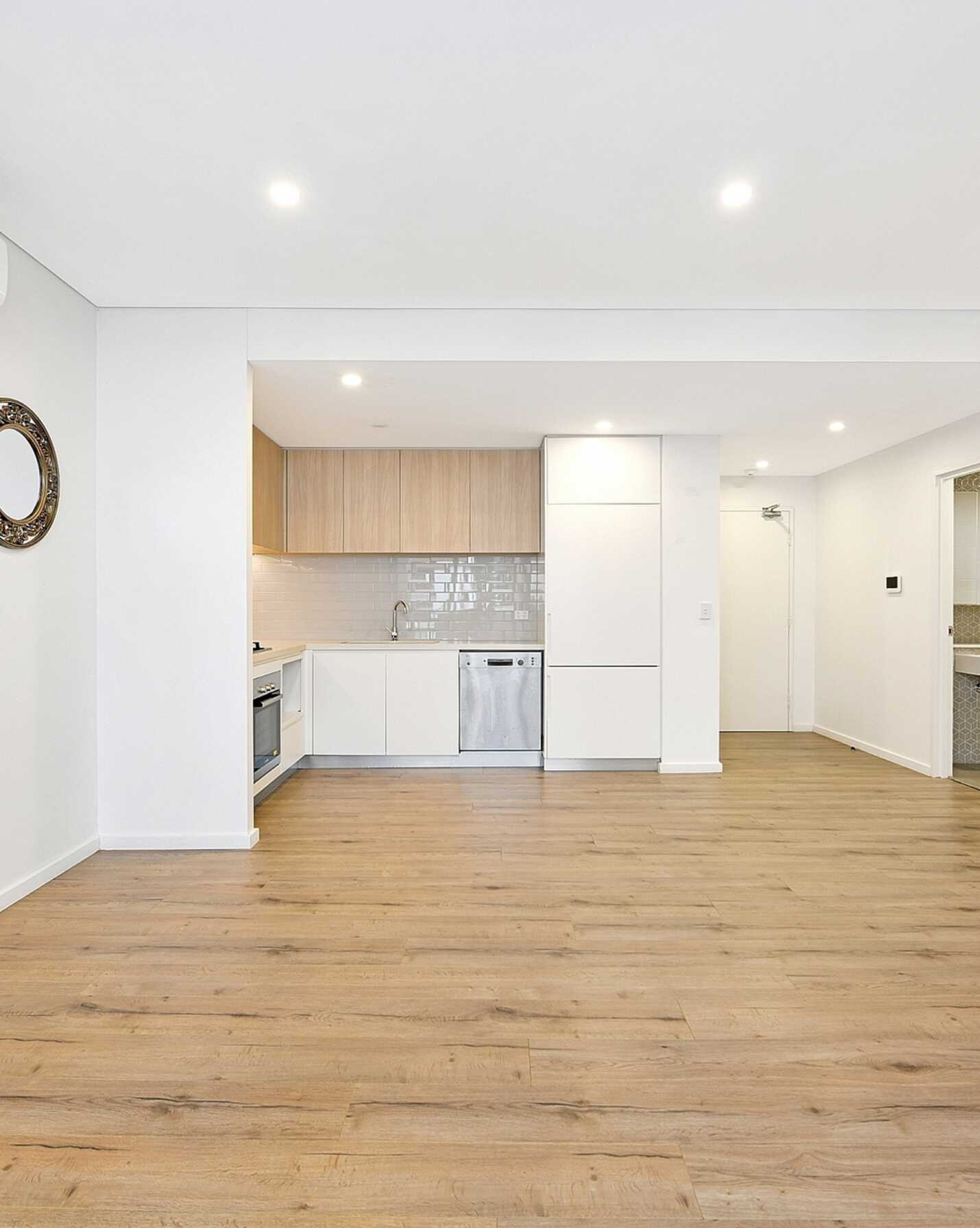 202/11 Willis Street Wolli Creek, Creek - Image 1