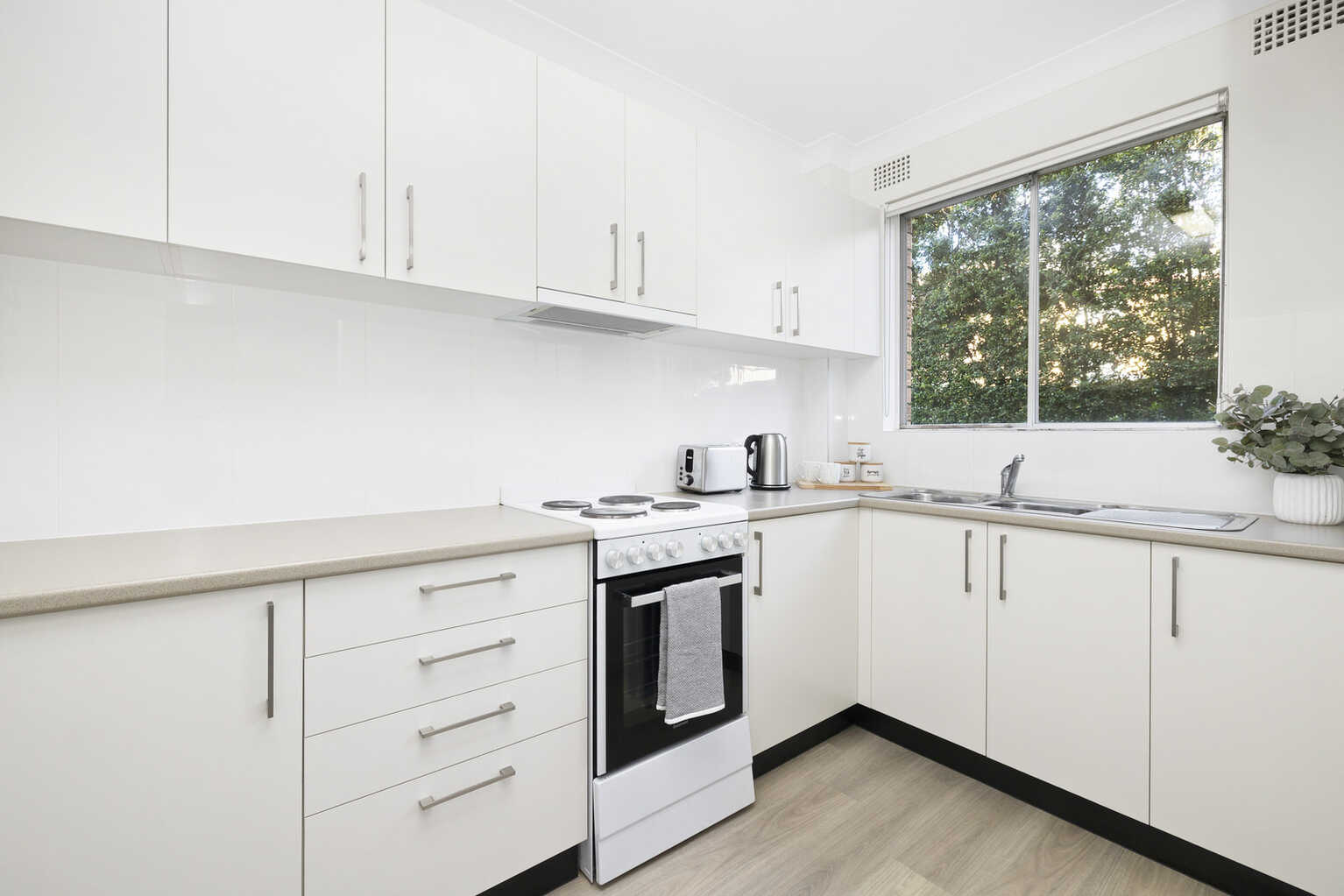 12/10 Edward Street Ryde