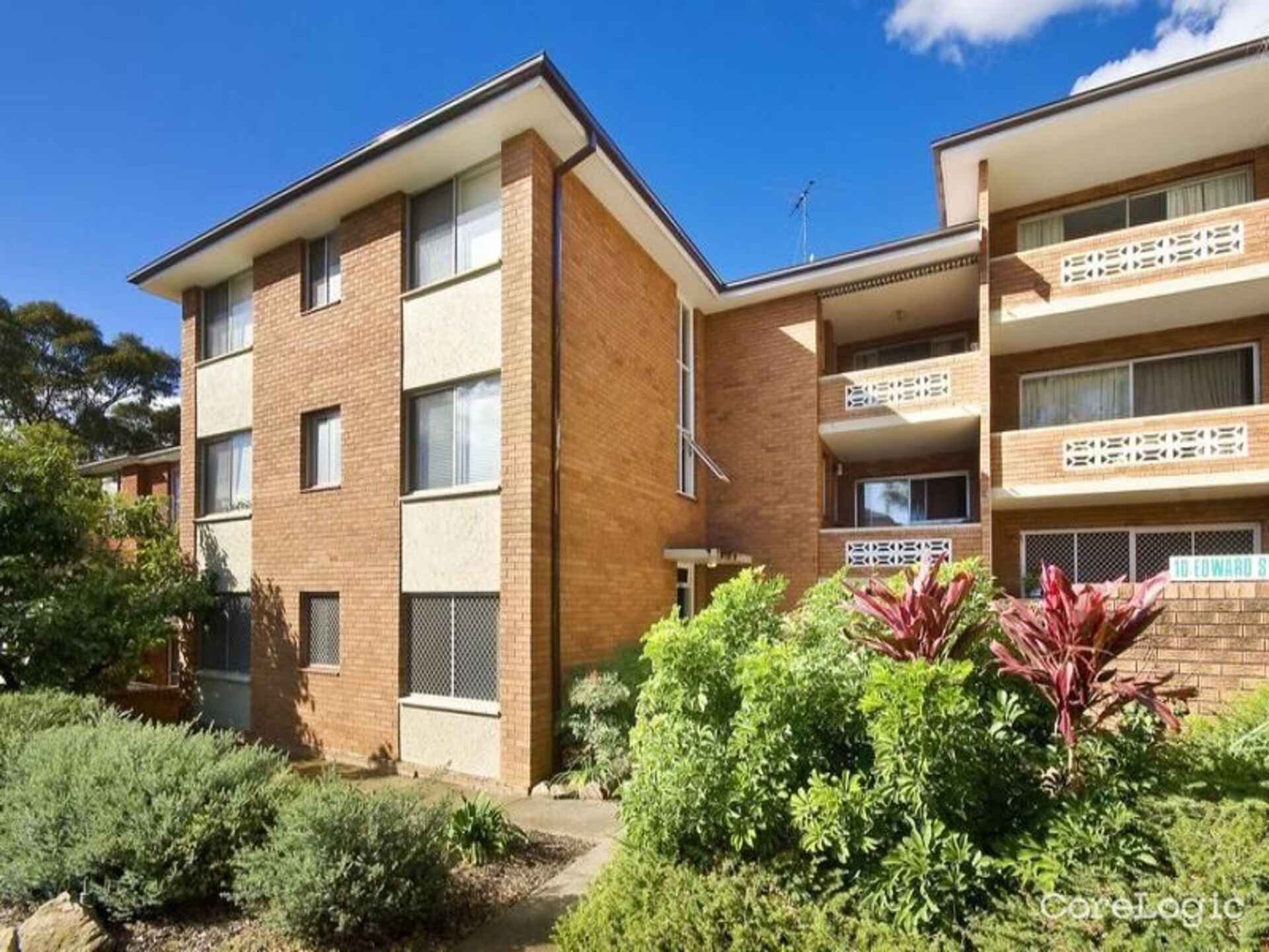 12/10 Edward Street Ryde