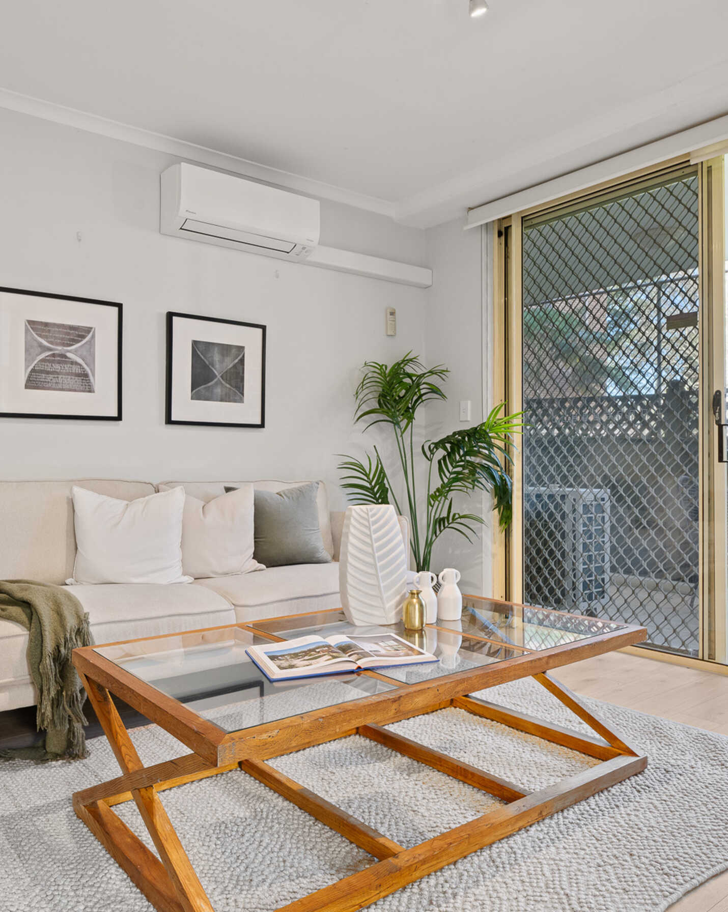 95/10 Broughton Street Canterbury, Canterbury - Thumbnail 3