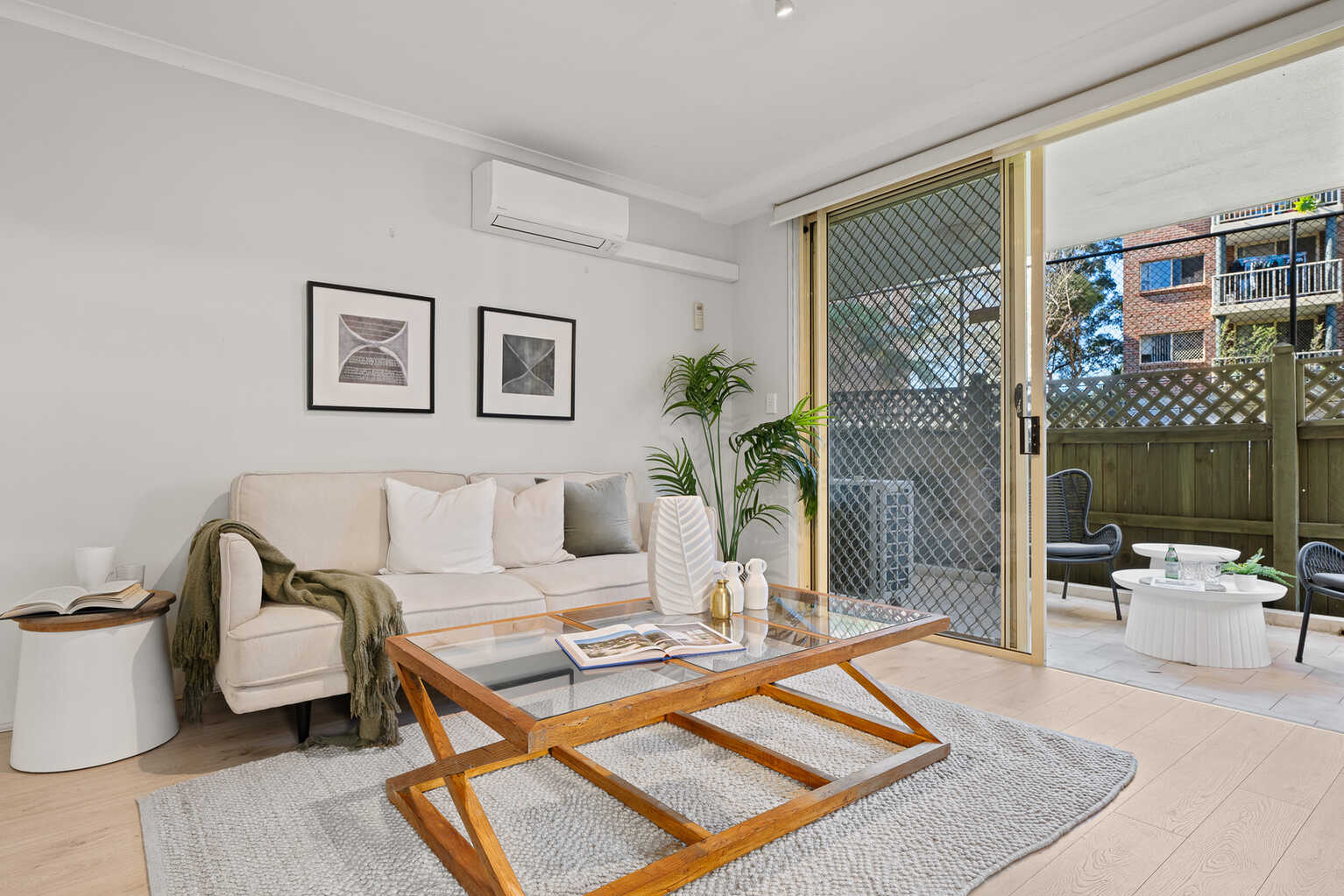 95/10 Broughton Street Canterbury