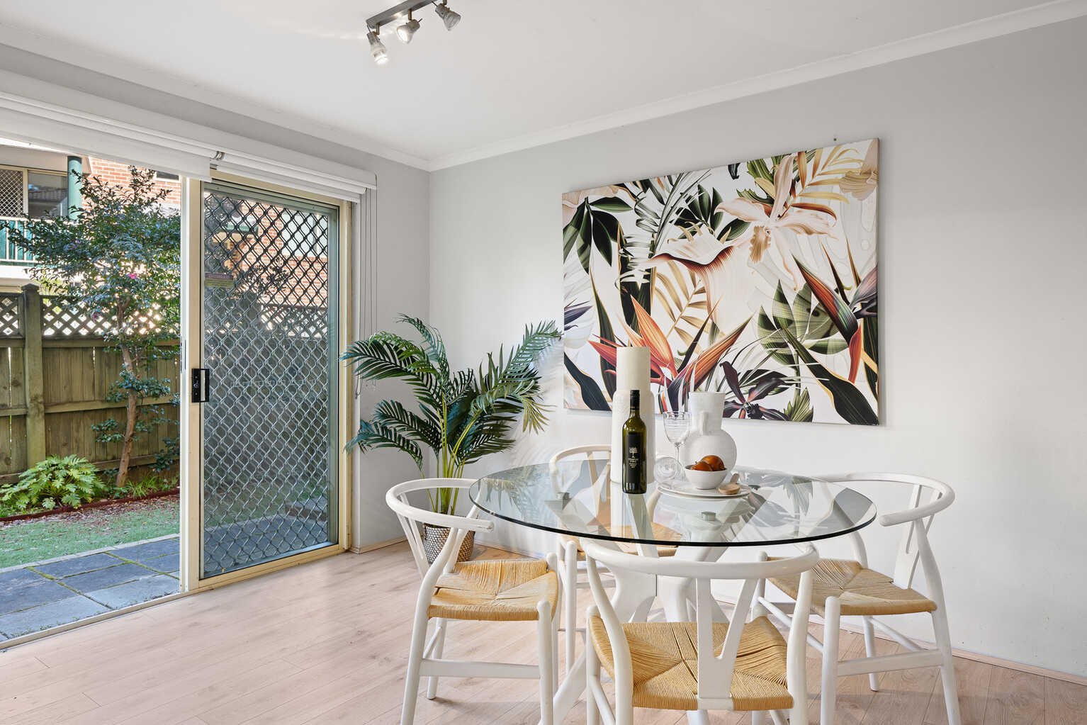 95/10 Broughton Street Canterbury