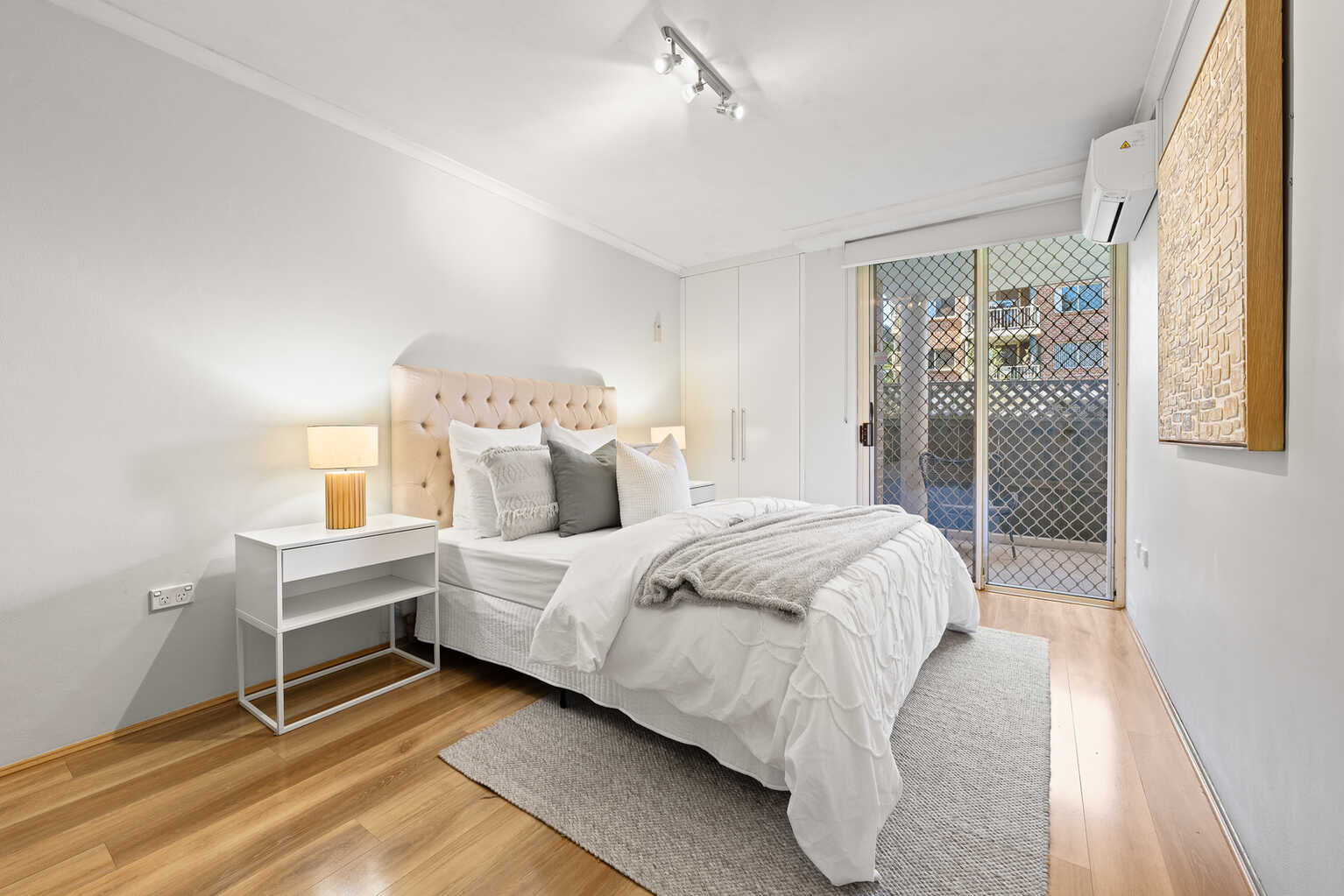 95/10 Broughton Street Canterbury