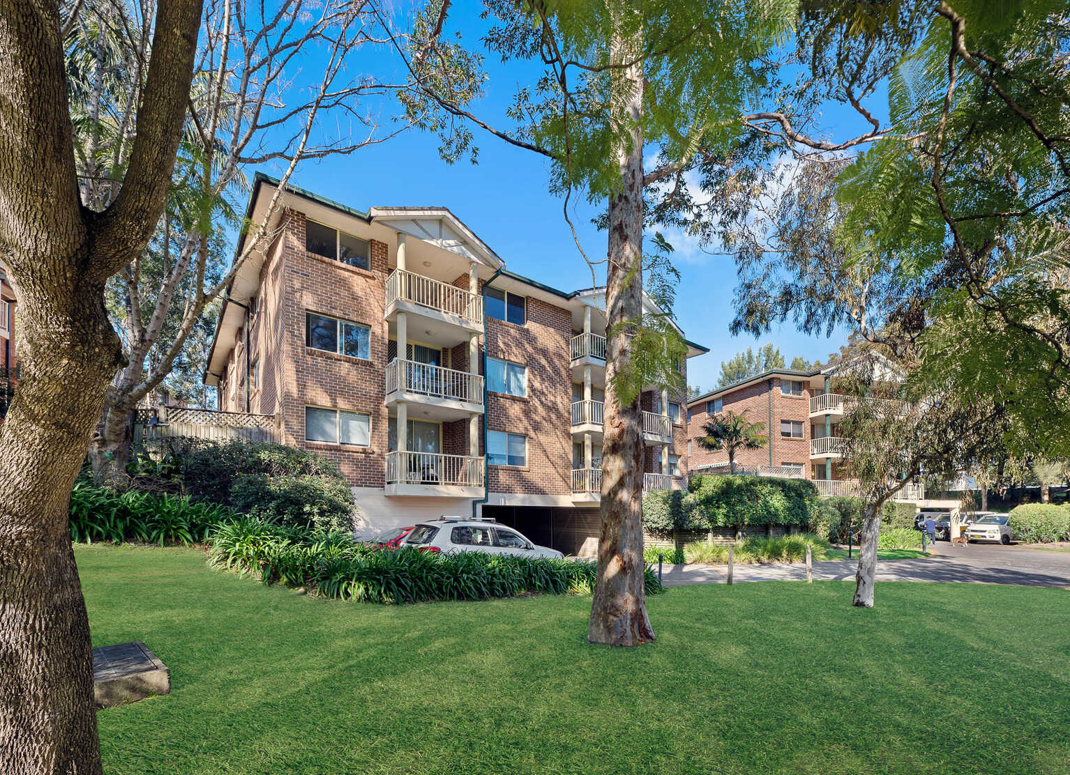 95/10 Broughton Street Canterbury