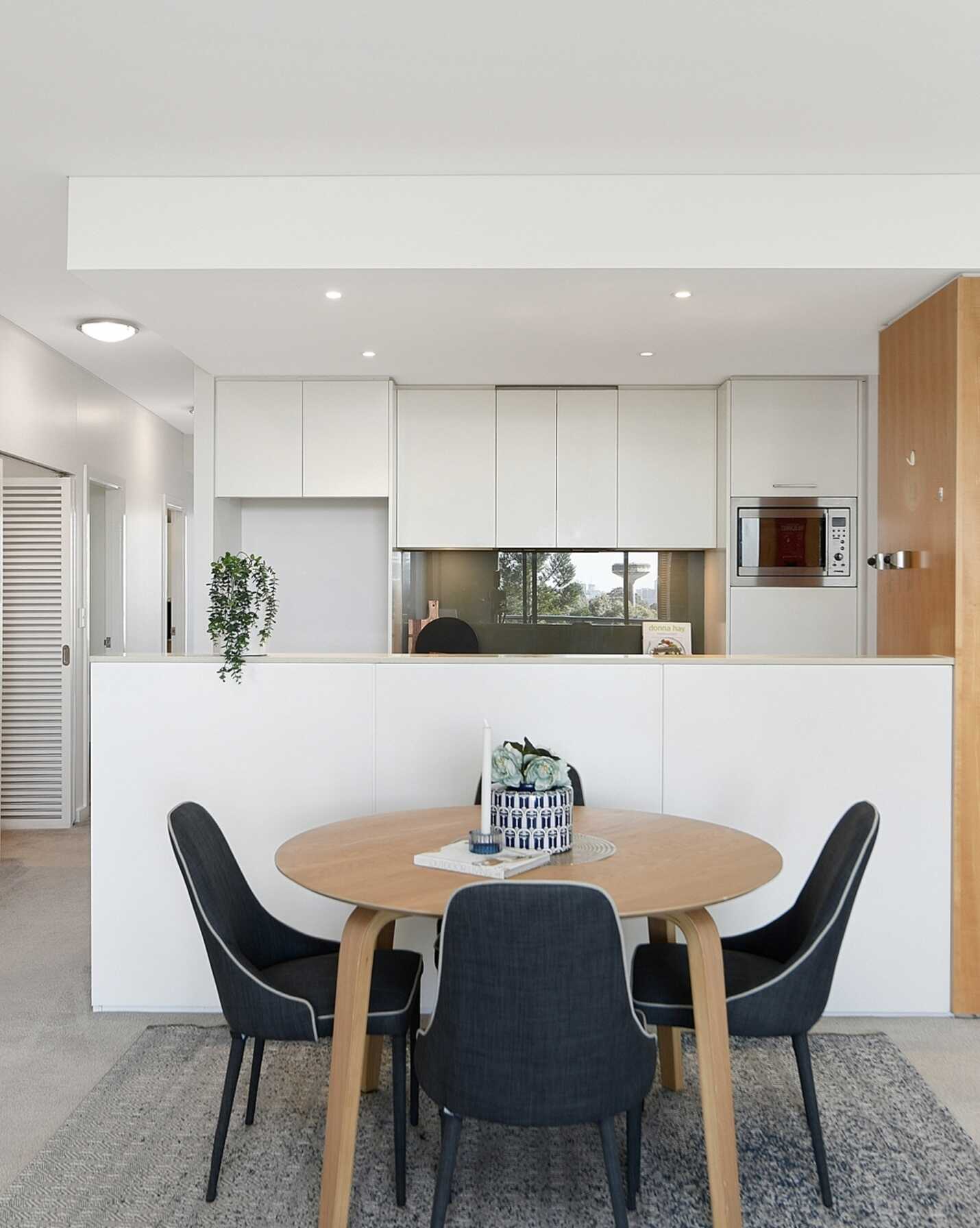 617/6 Brodie Spark Drive Wolli Creek, Creek - Thumbnail 2