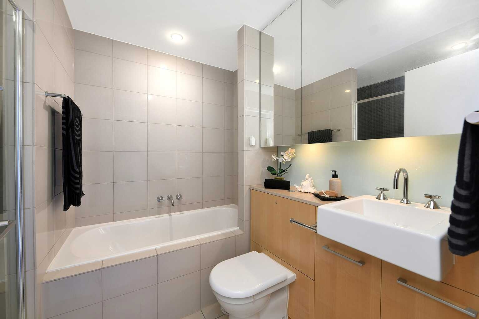 617/6 Brodie Spark Drive Wolli Creek 617/6 Brodie Spark Drive Wolli Creek