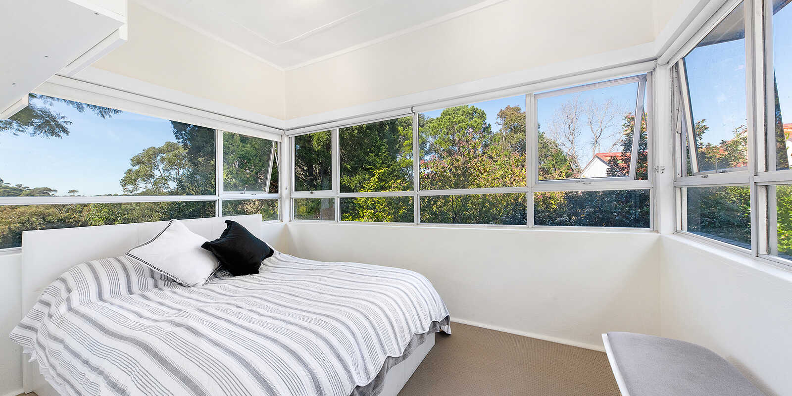 28 Morotai Crescent Castlecrag 28 Morotai Crescent Castlecrag