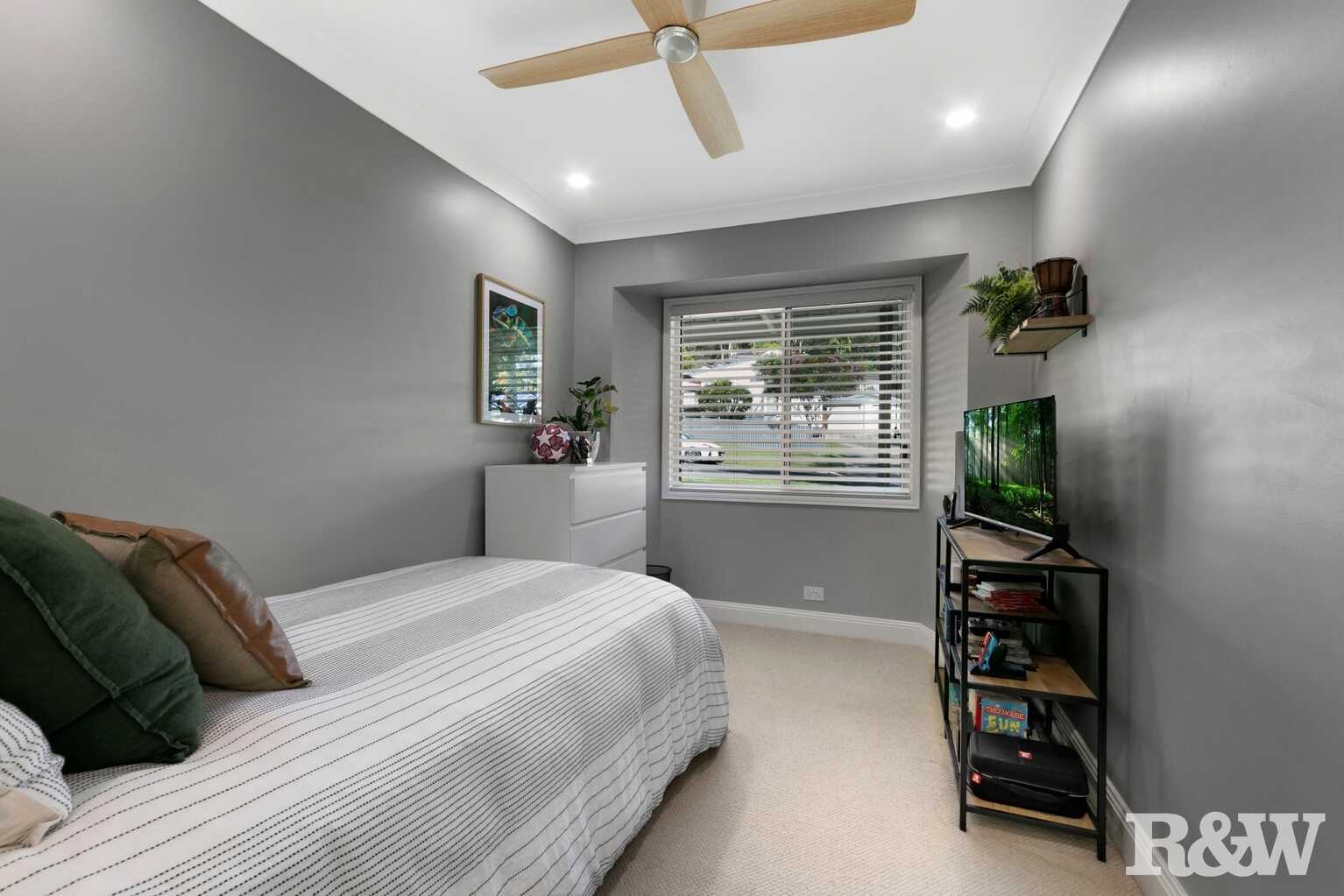 18 Grace Avenue Point Clare 18 Grace Avenue Point Clare