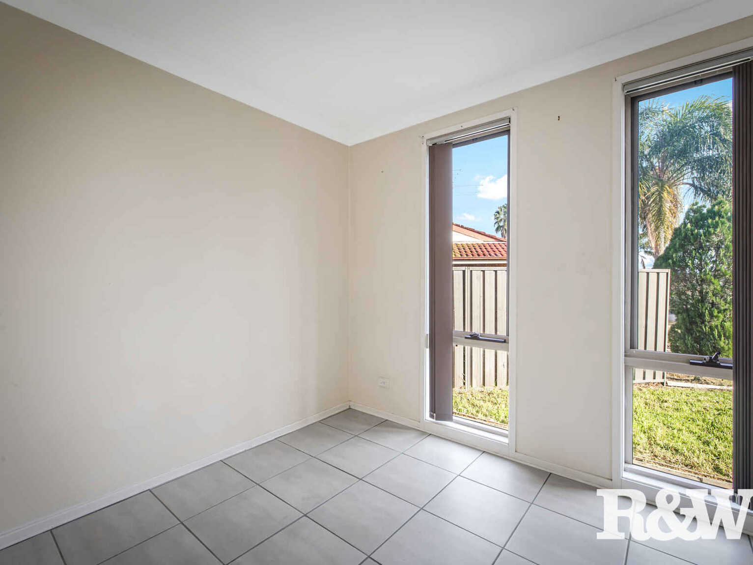 13A Harrier Place Claremont Meadows 13A Harrier Place Claremont Meadows