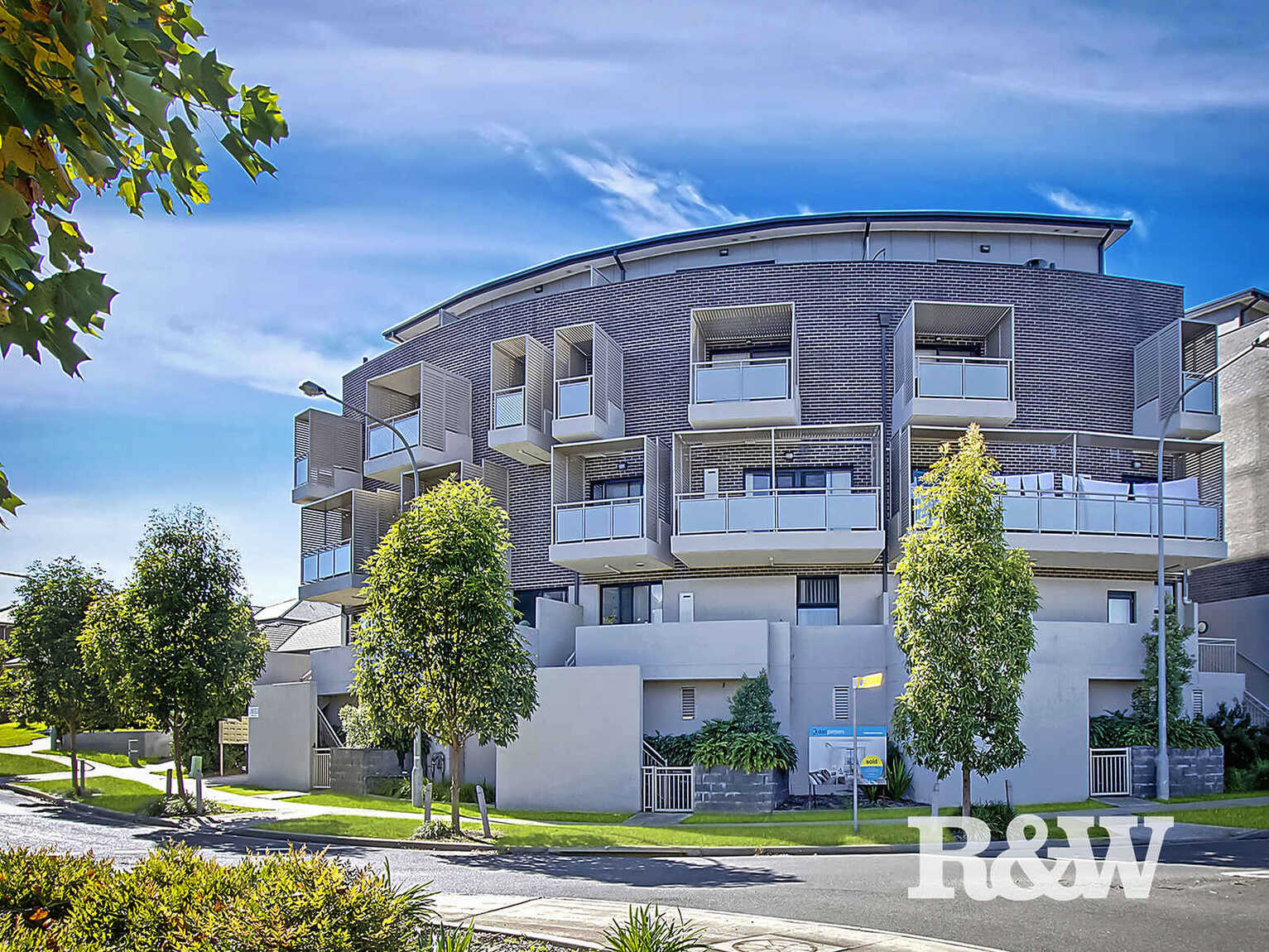 15/1 Glenmore Ridge Drive Glenmore Park 15/1 Glenmore Ridge Drive Glenmore Park
