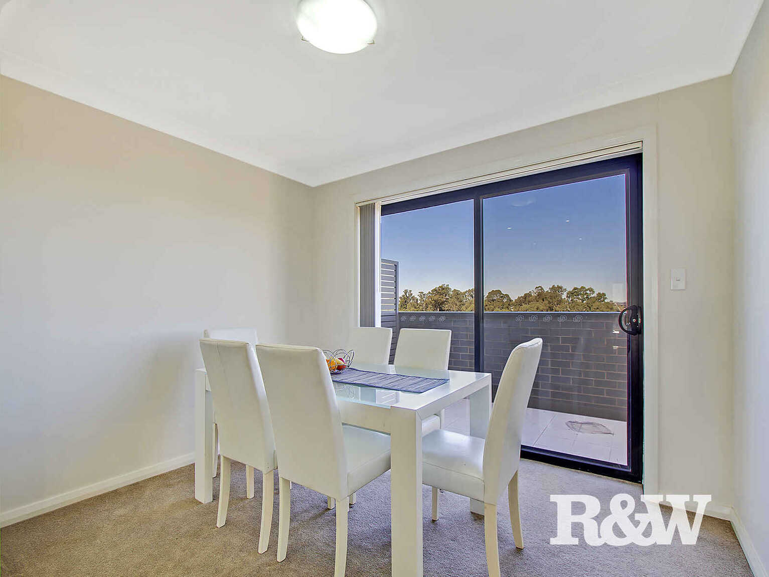 15/1 Glenmore Ridge Drive Glenmore Park 15/1 Glenmore Ridge Drive Glenmore Park