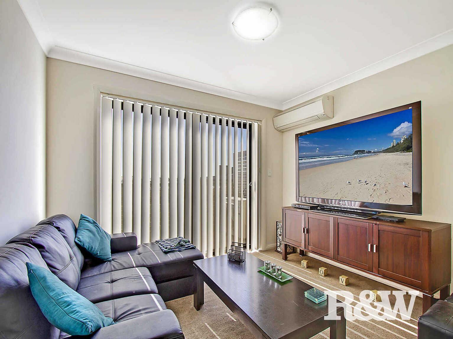 15/1 Glenmore Ridge Drive Glenmore Park 15/1 Glenmore Ridge Drive Glenmore Park