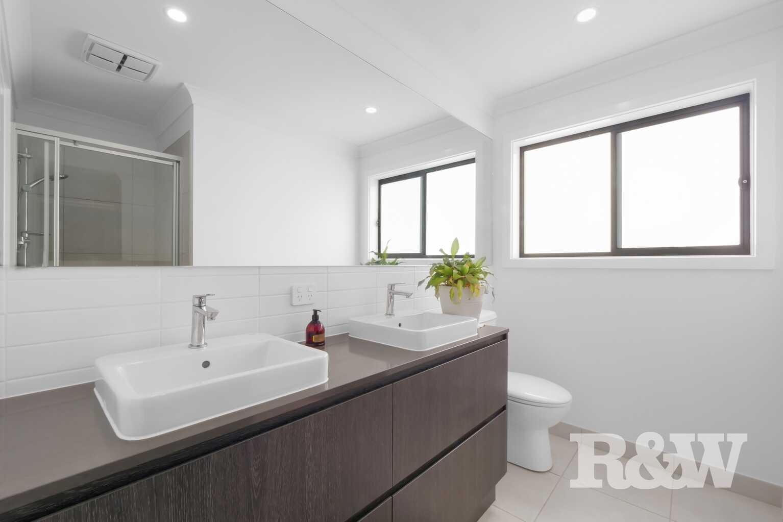 31 Hinton Loop Oran Park 31 Hinton Loop Oran Park