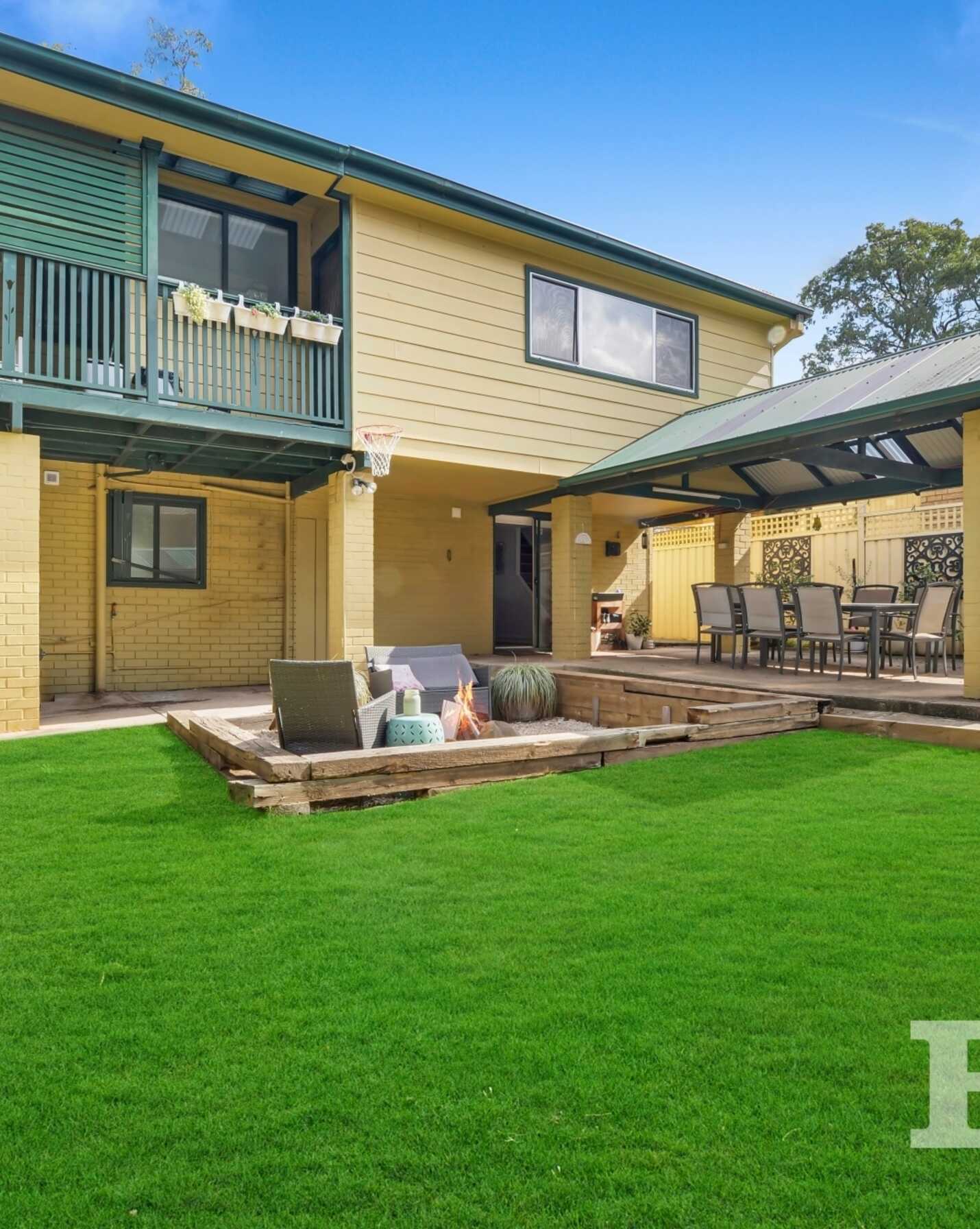 26 Richmond Crescent Campbelltown, Campbelltown - Image 1