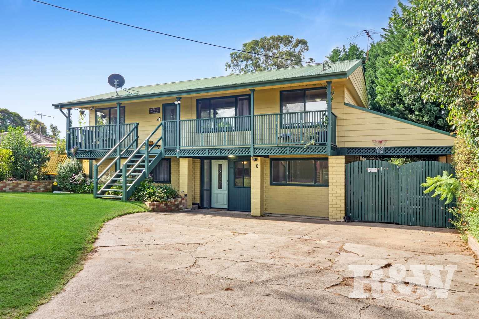 26 Richmond Crescent Campbelltown 26 Richmond Crescent Campbelltown