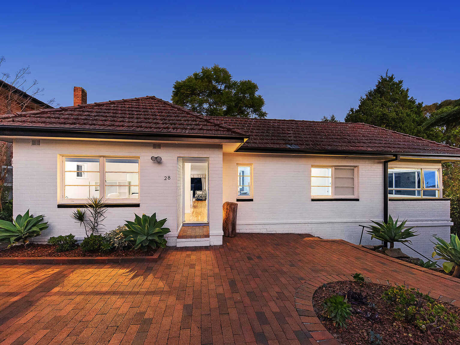 28 Morotai Crescent Castlecrag