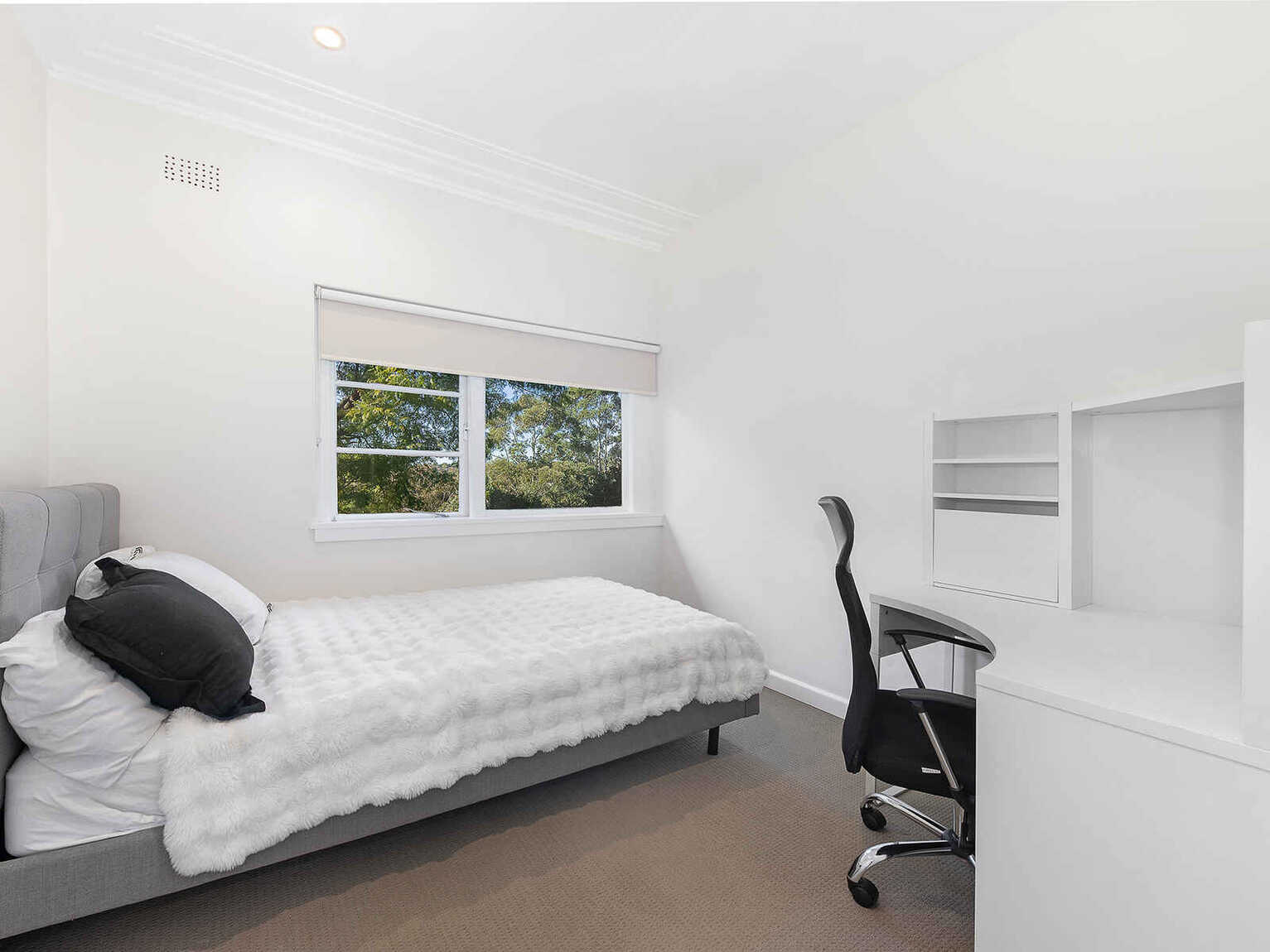 28 Morotai Crescent Castlecrag