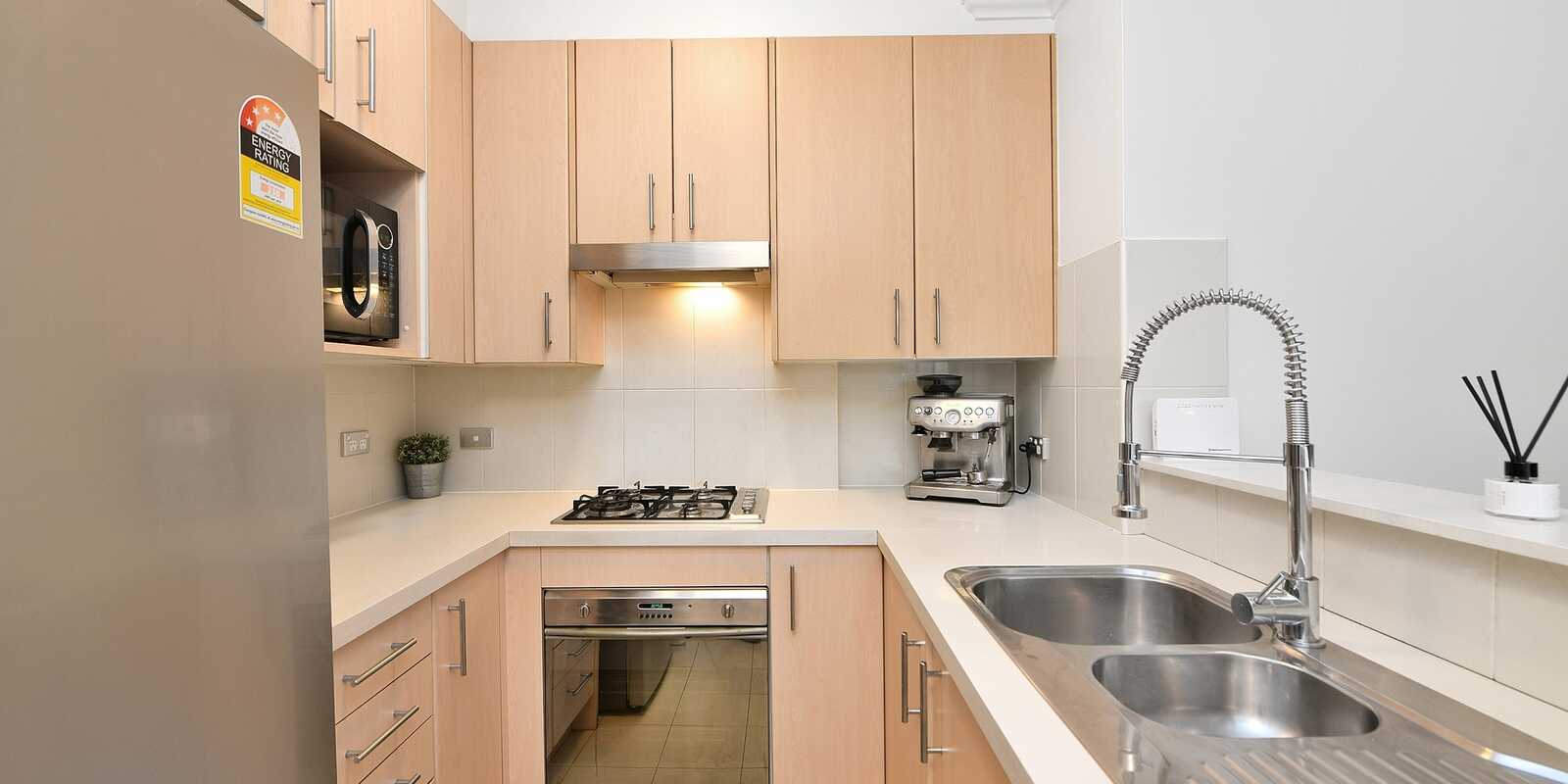 204/16 Lusty Street Wolli Creek 204/16 Lusty Street Wolli Creek