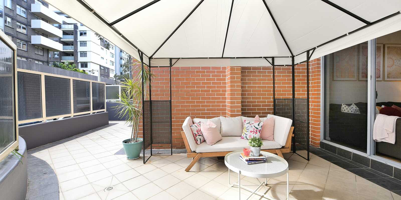 204/16 Lusty Street Wolli Creek 204/16 Lusty Street Wolli Creek