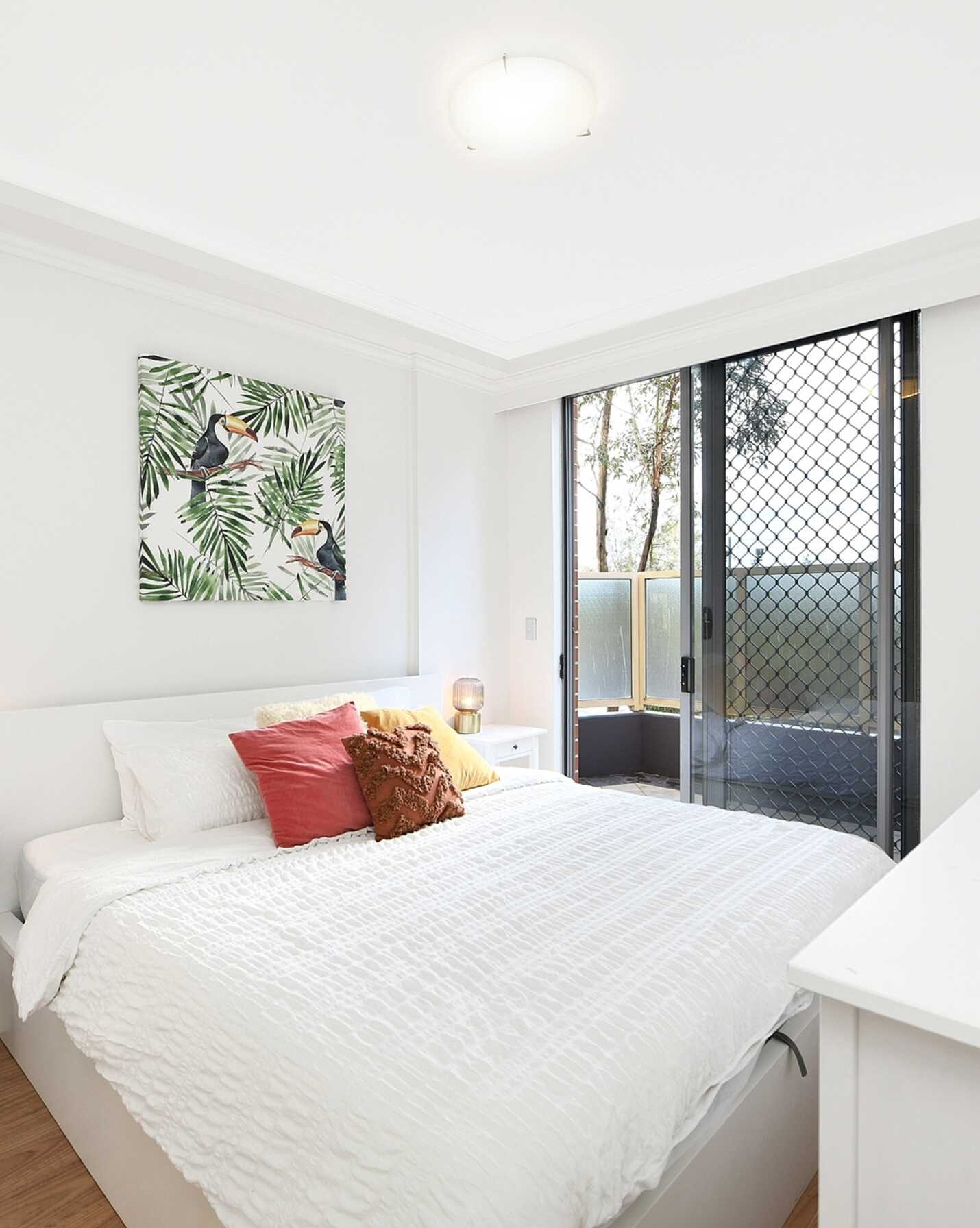 204/16 Lusty Street Wolli Creek, Creek - Thumbnail 5