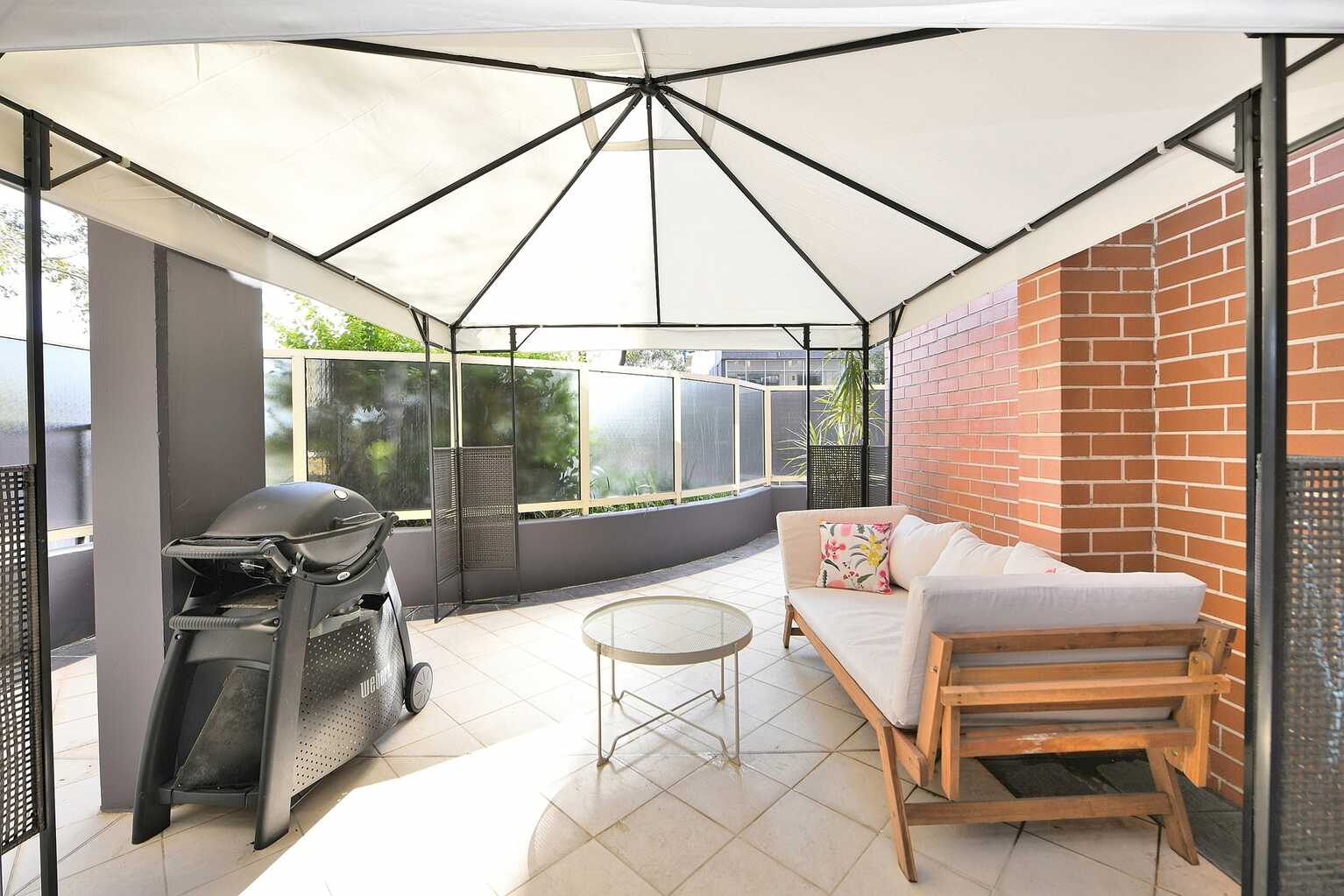 204/16 Lusty Street Wolli Creek 204/16 Lusty Street Wolli Creek