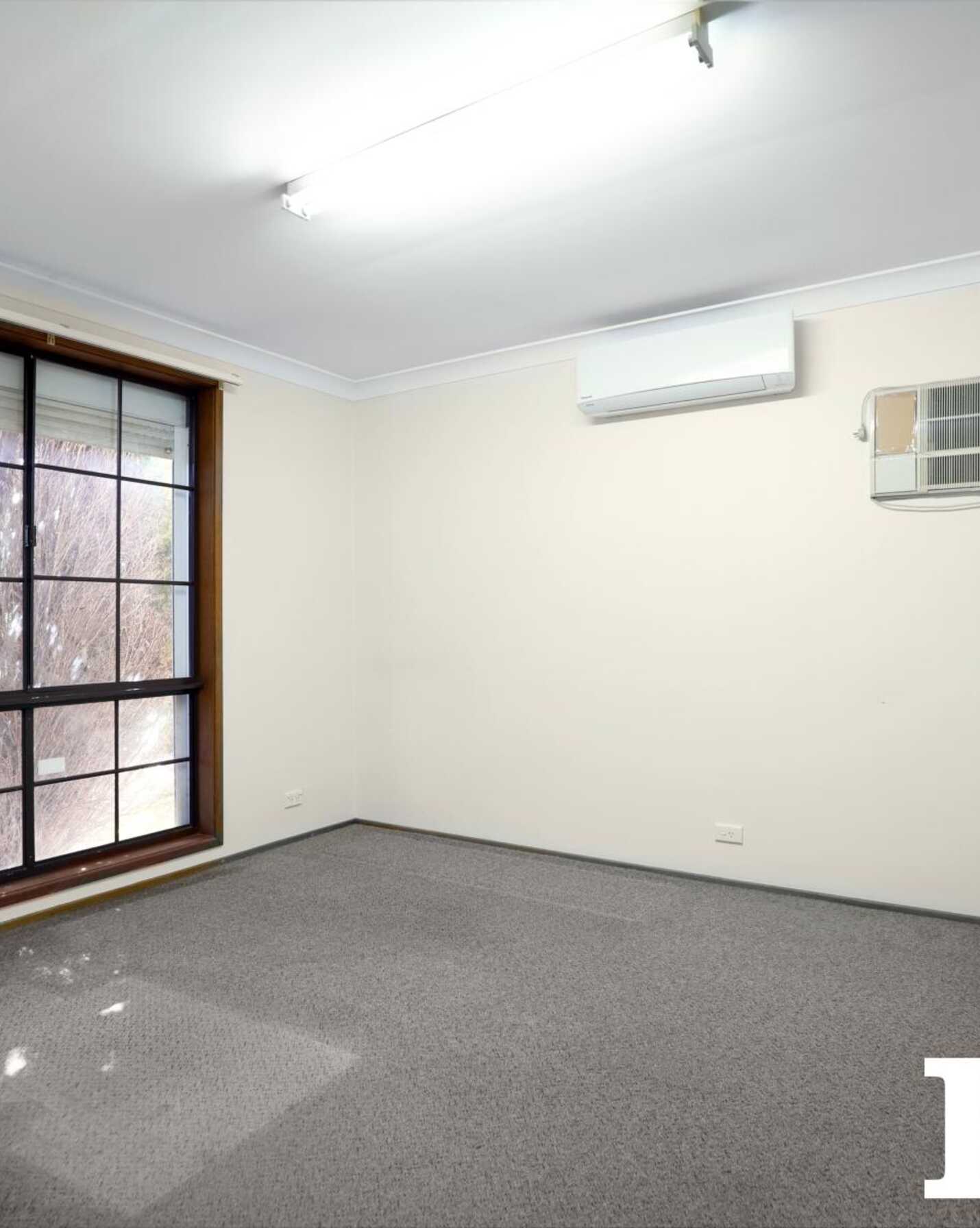 8 Swallow Drive Erskine Park, Park - Thumbnail 5