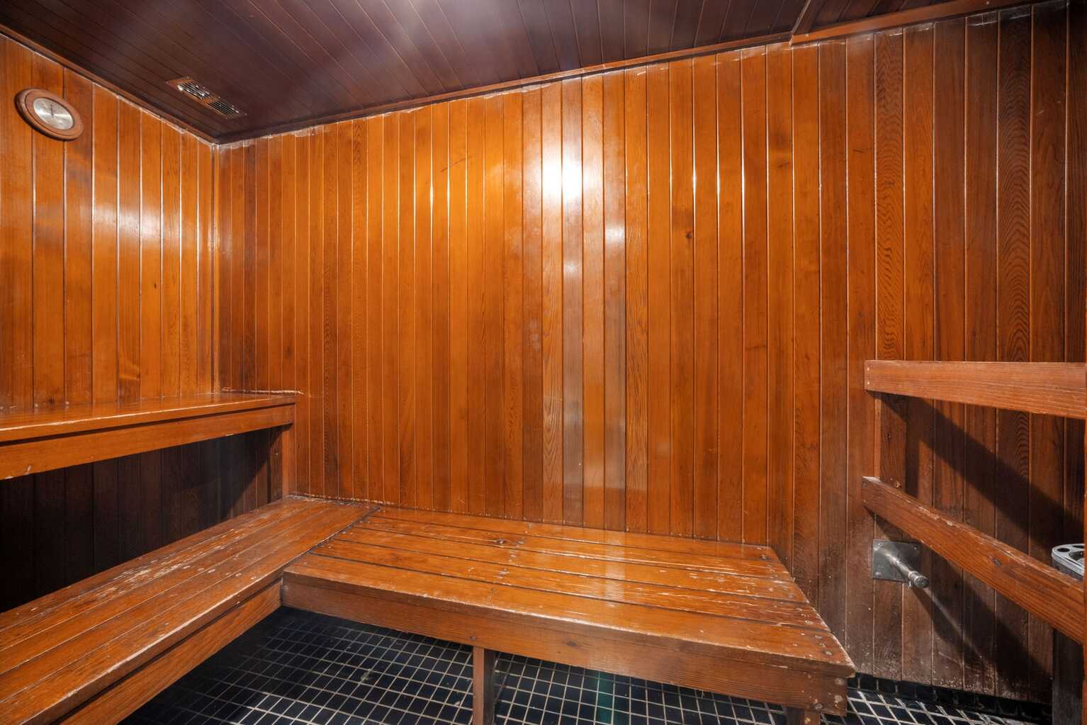 1111/242 Elizabeth Street  Surry Hills