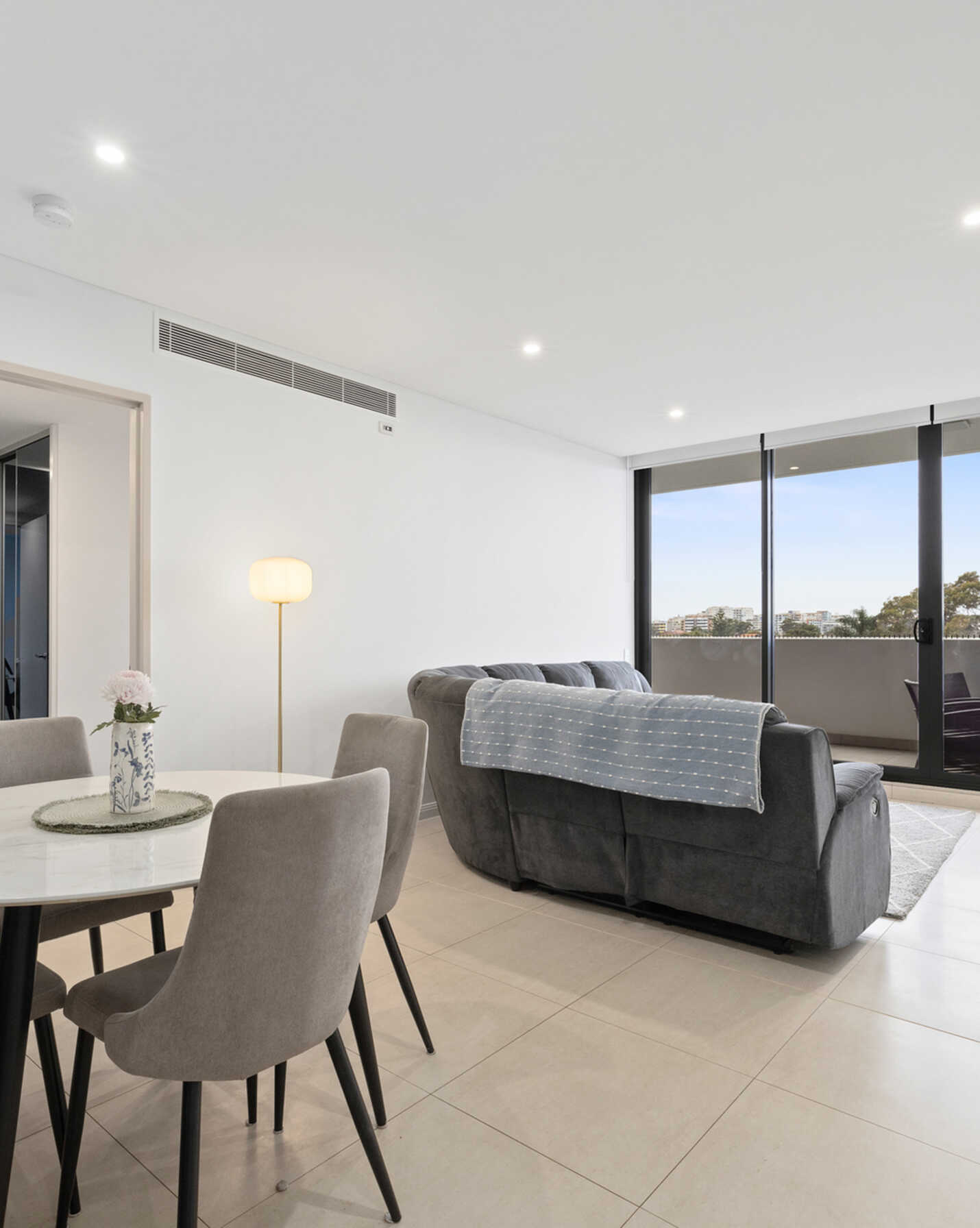 305/2 Oscar Place Eastgardens, Eastgardens - Thumbnail 2