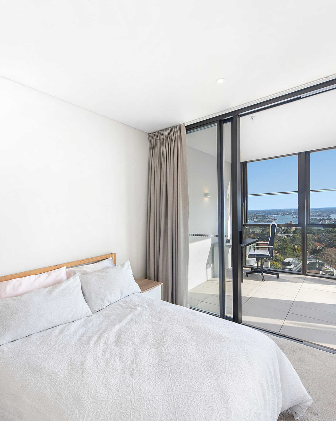 1601/211 Pacific Highway North Sydney, Sydney - Thumbnail 4