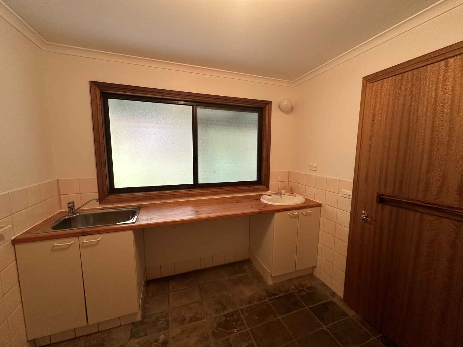 12 DELL STREET Blackheath