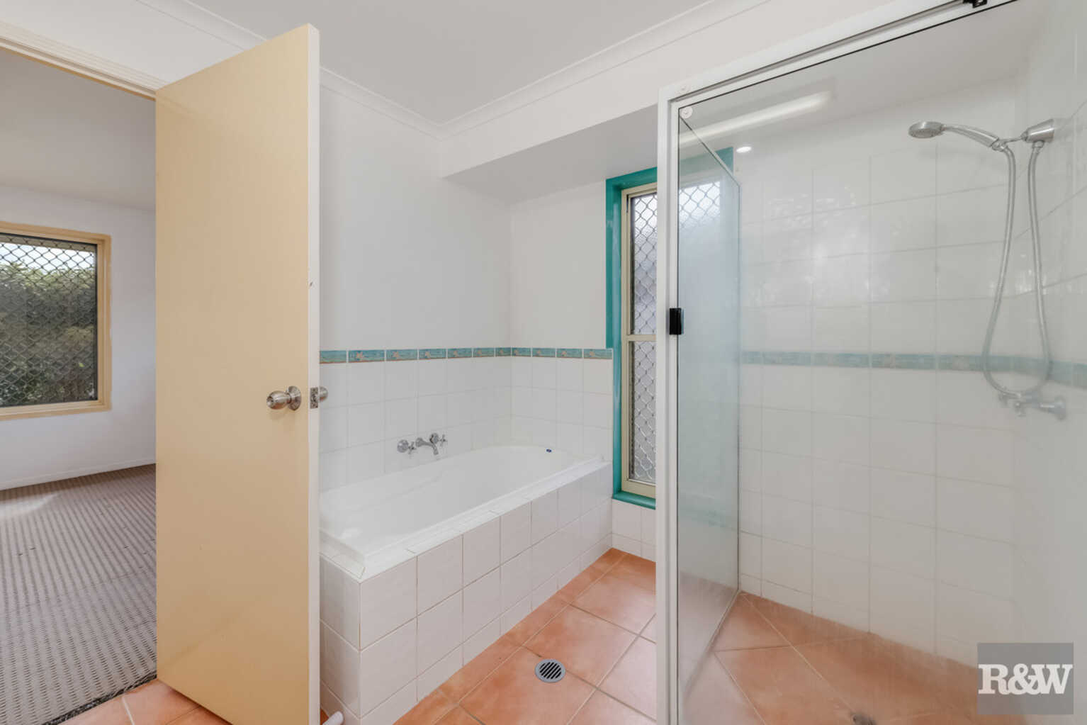84 McCarthy Road Avenell Heights 84 McCarthy Road Avenell Heights