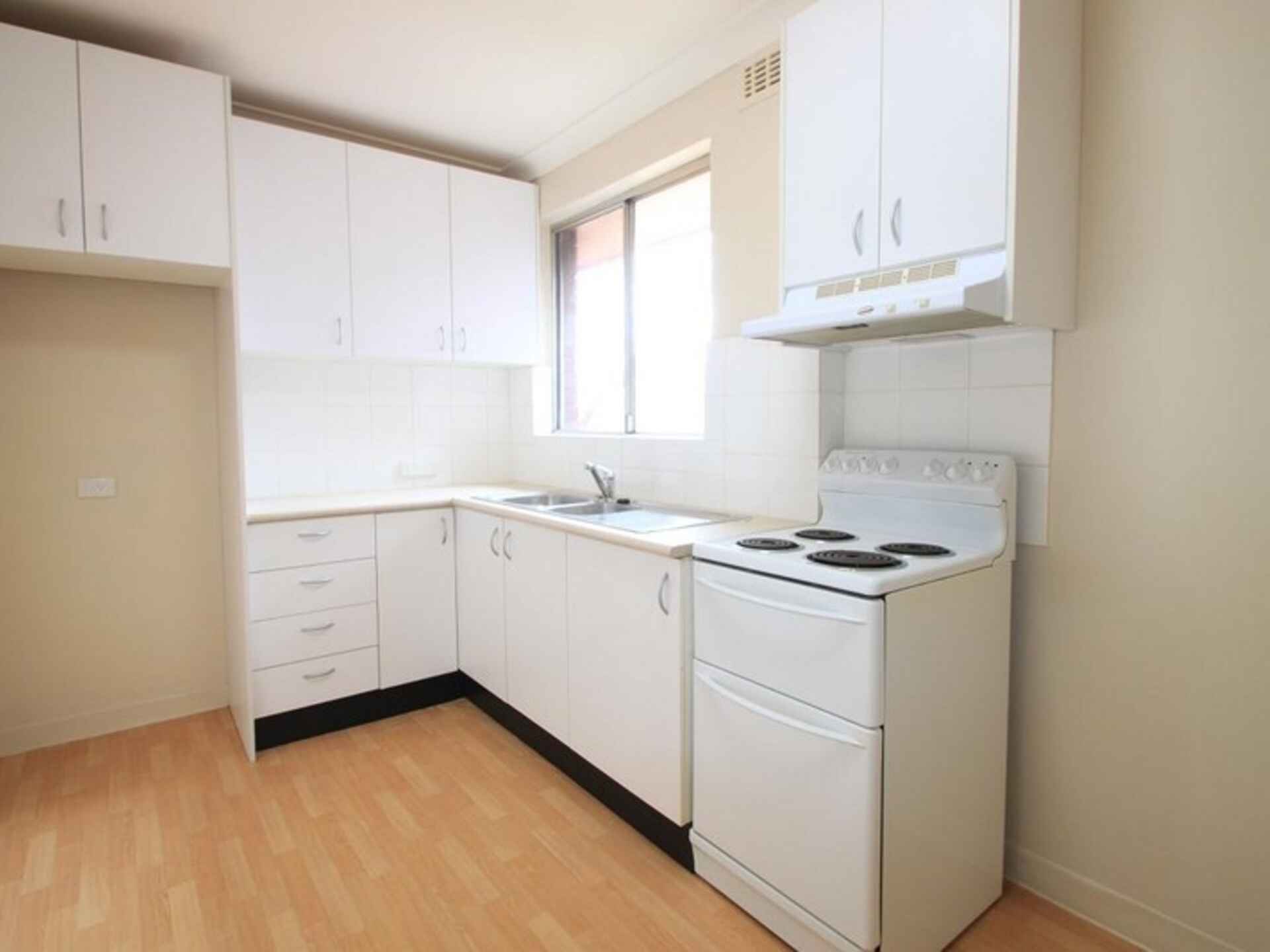 15/8-10 Bayley Street Marrickville