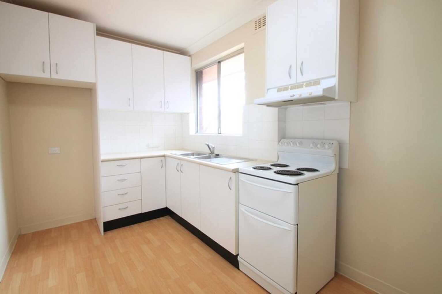 15/8-10 Bayley Street Marrickville