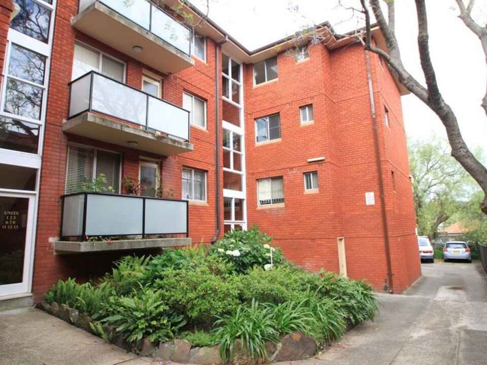 15/8-10 Bayley Street Marrickville